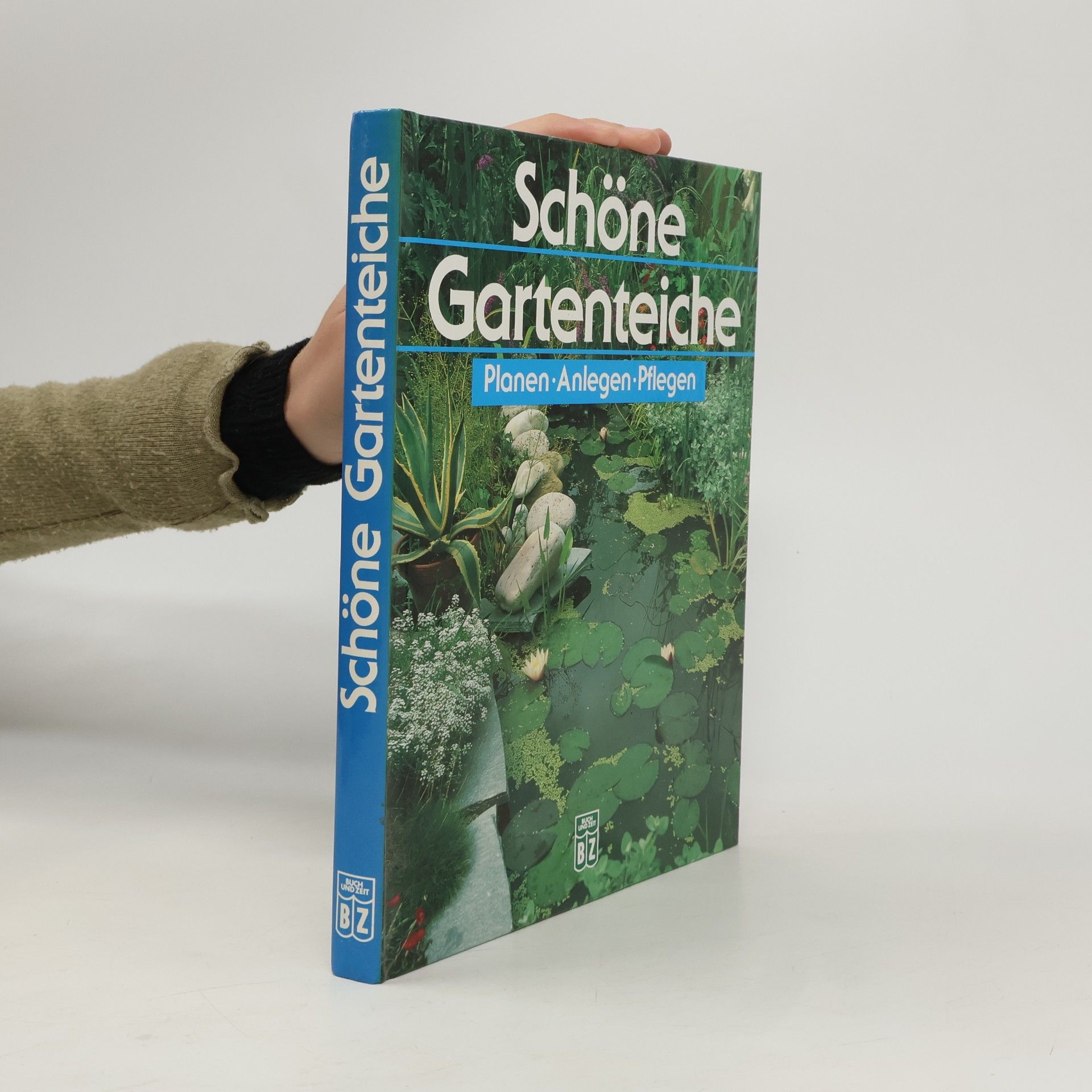 Schöne Gartenteiche