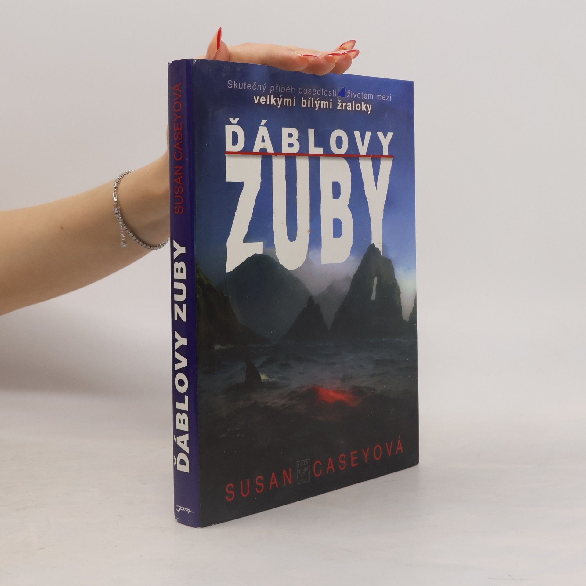 Ďáblovy zuby : Skutečný příběh o přežití a posedlosti mezi velkými bílými žraloky