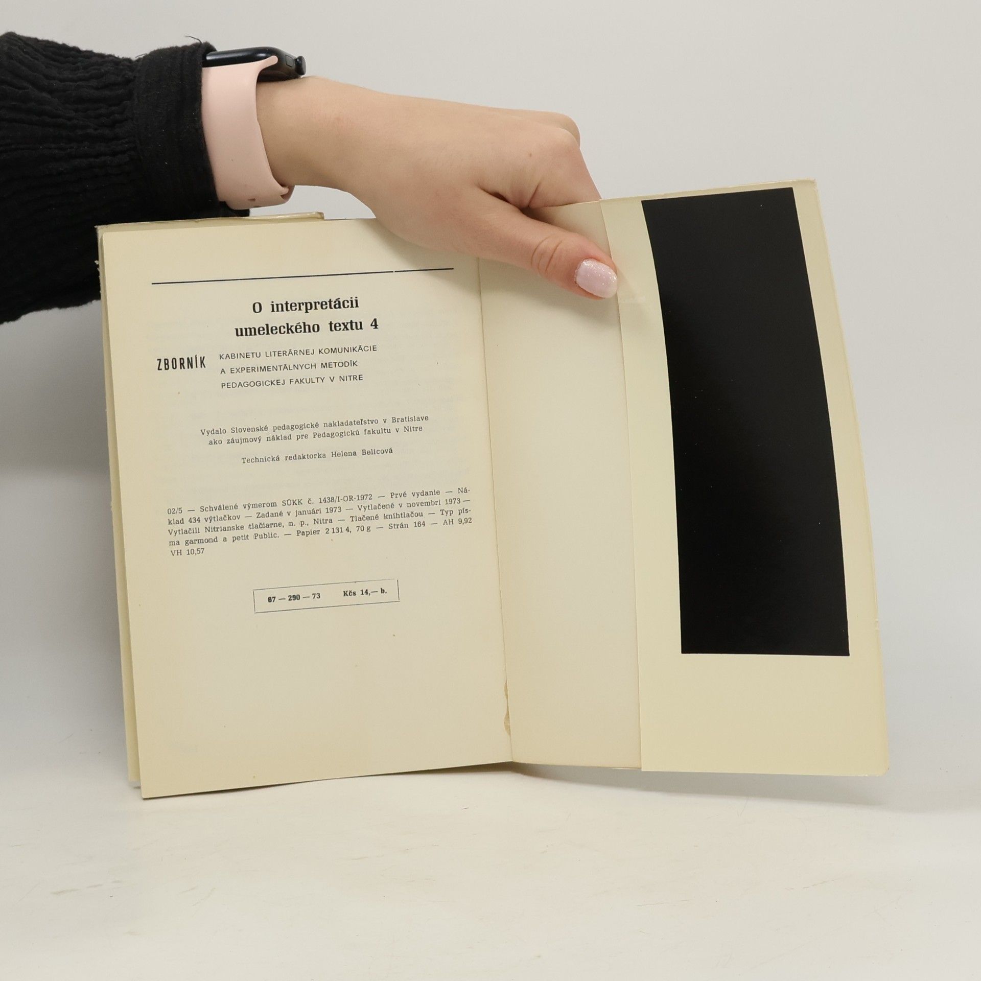 Autorenkollektiv O interpretácii umeleckého textu 4