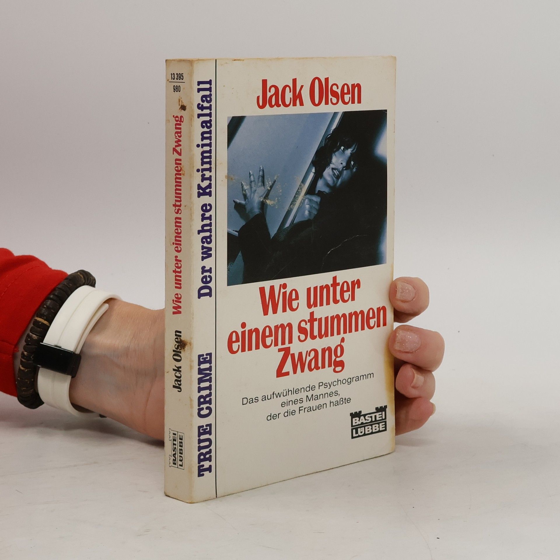 Wie unter einem stummen Zwang