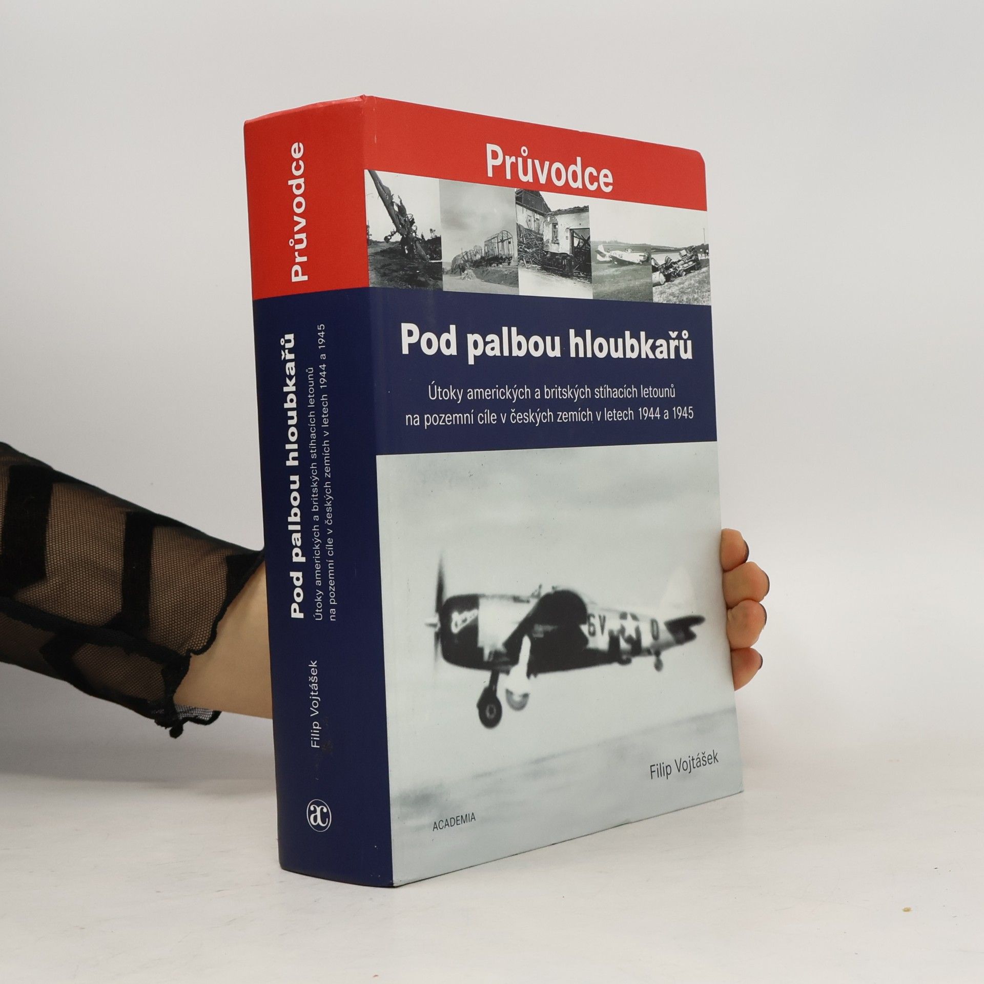 Pod palbou hloubkařů