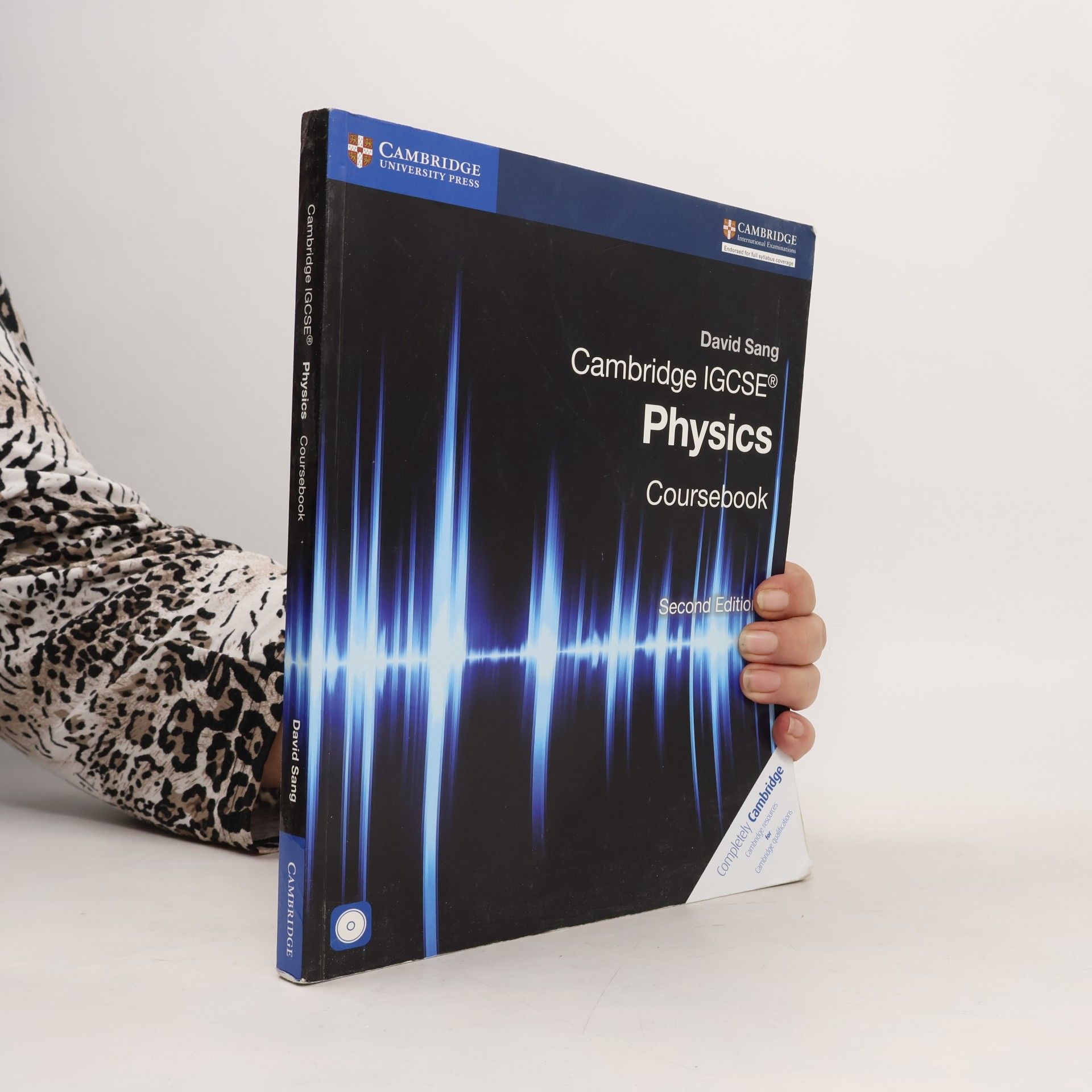 Cambridge IGCSE® Physics Coursebook