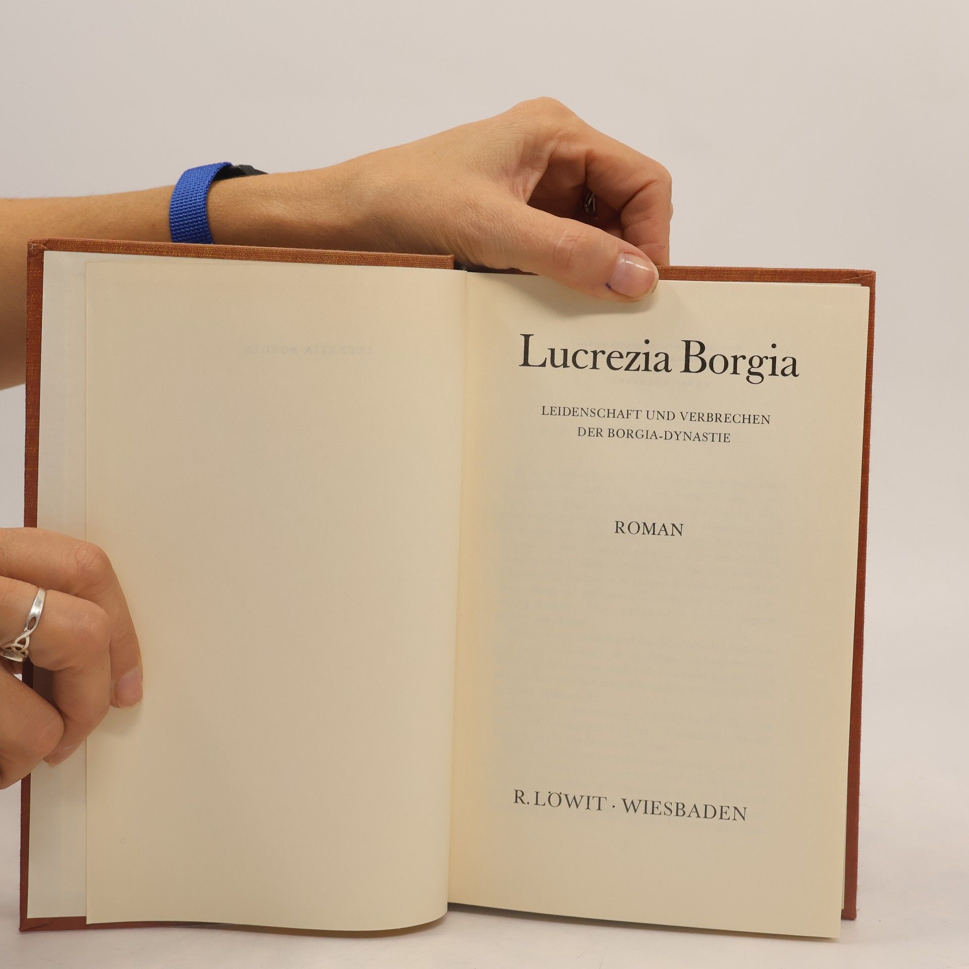 Georg Holmsten Lucrezia Borgia. Leidenschaft und Verbrechen der Borgia-Dynastie