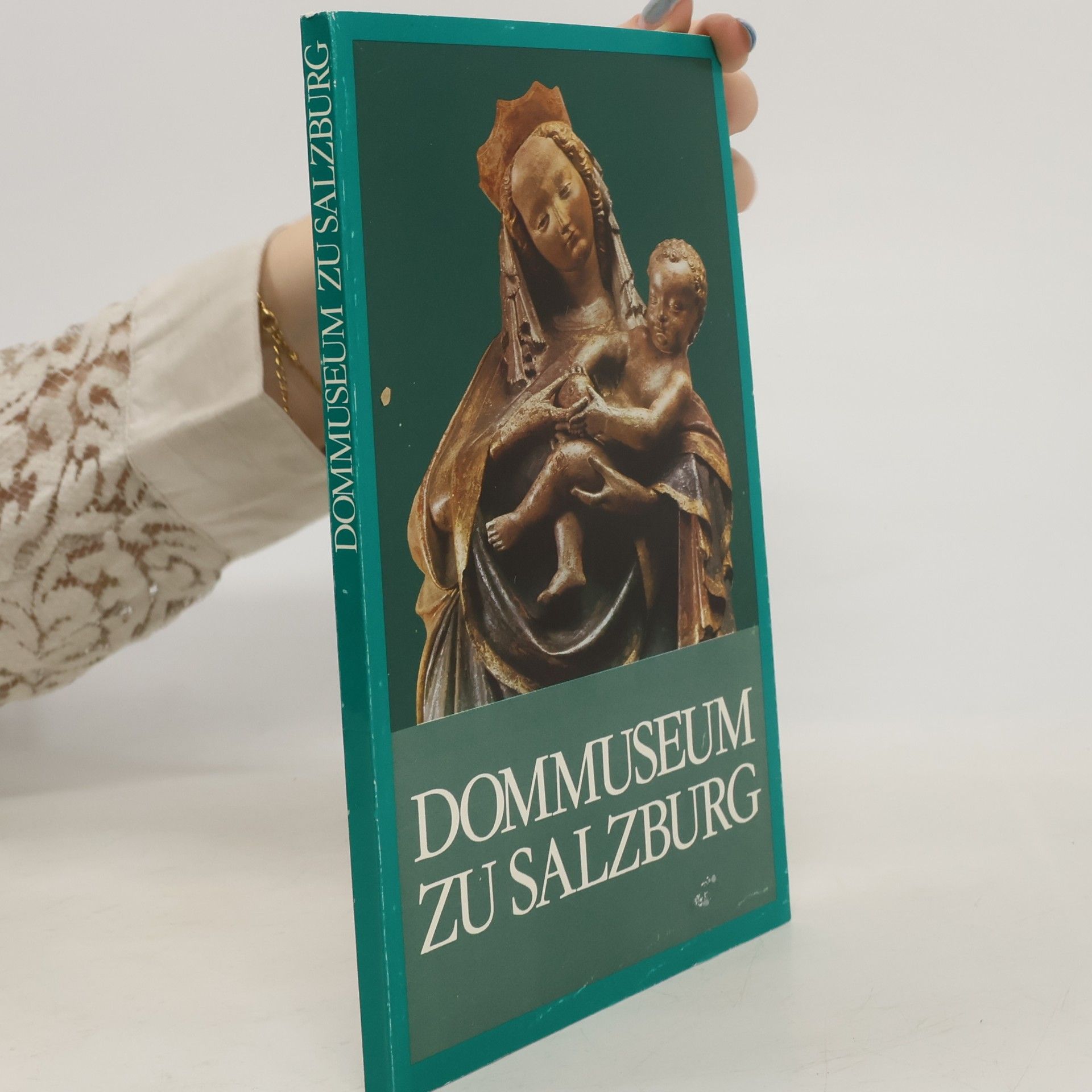 Dommuseum und alte erzbischöfliche Kunst- und Wunderkammer zu Salzburg