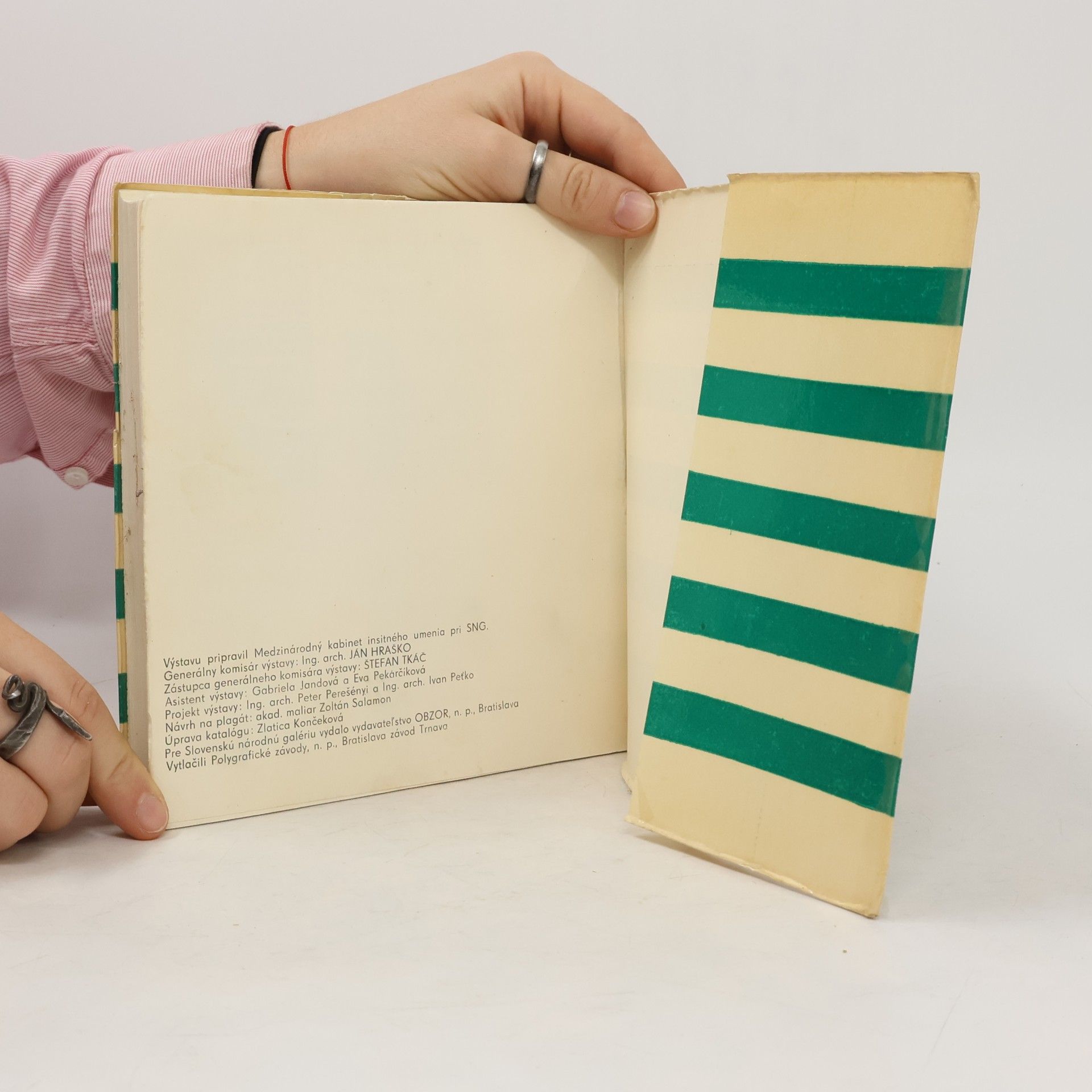 Autorenkollektiv 3. trienále insitného umenia = 3. трьенале инситного искусства = 3. la IIIe Triennale de l'art insitic