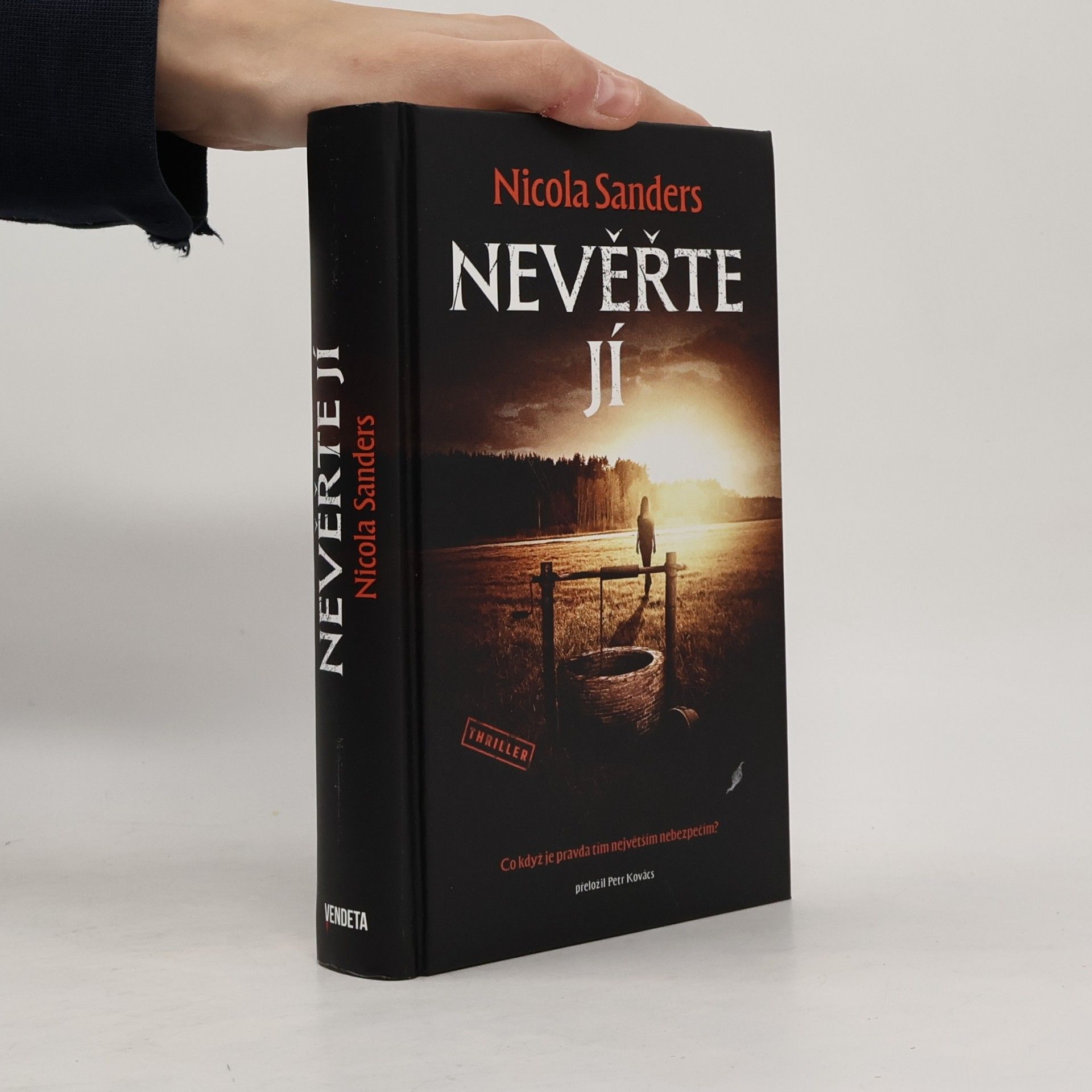 Nevěřte jí