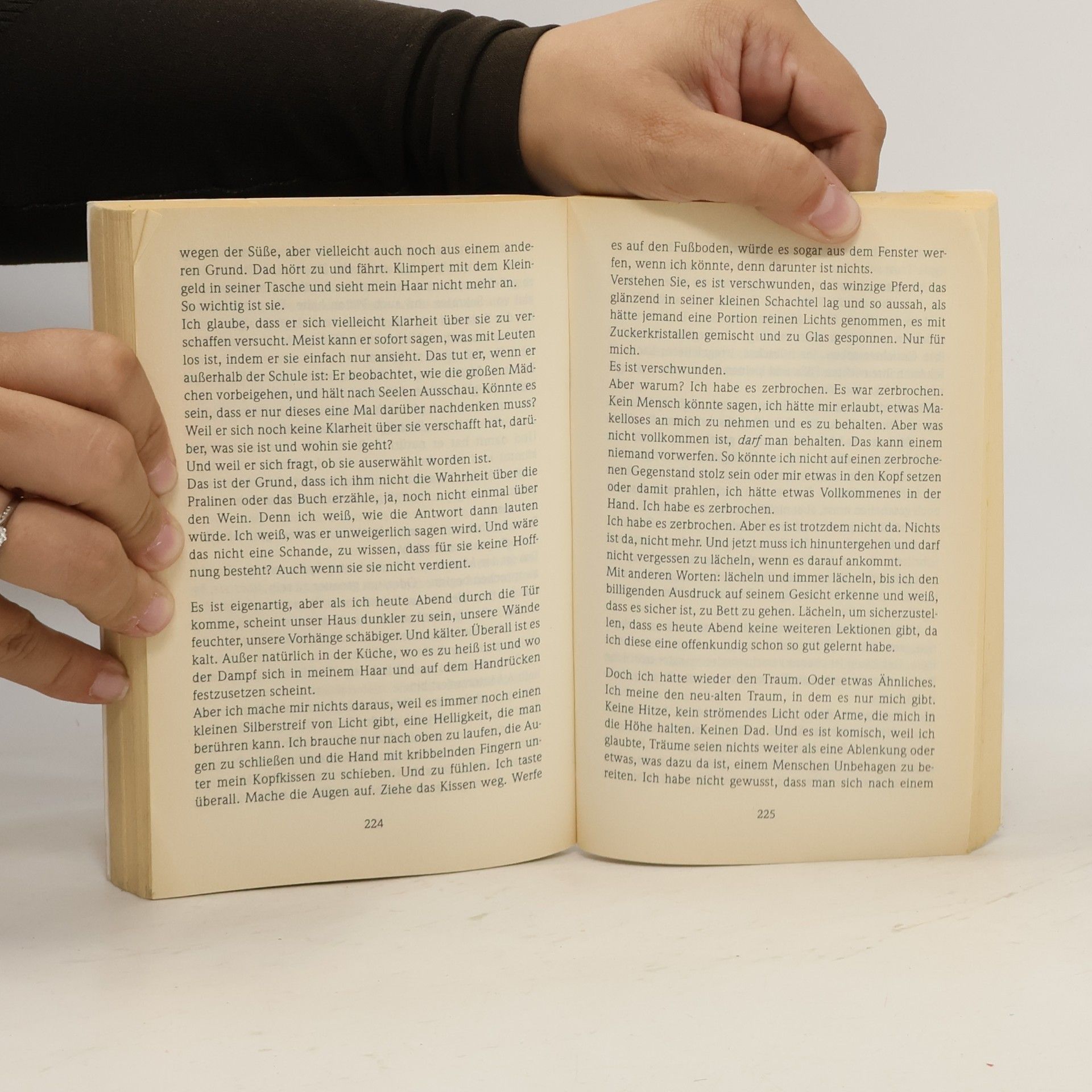 Penelope Evans Die schweigende Tochter. Roman. Aus d. Engl. v. Hans-Joachim Maass