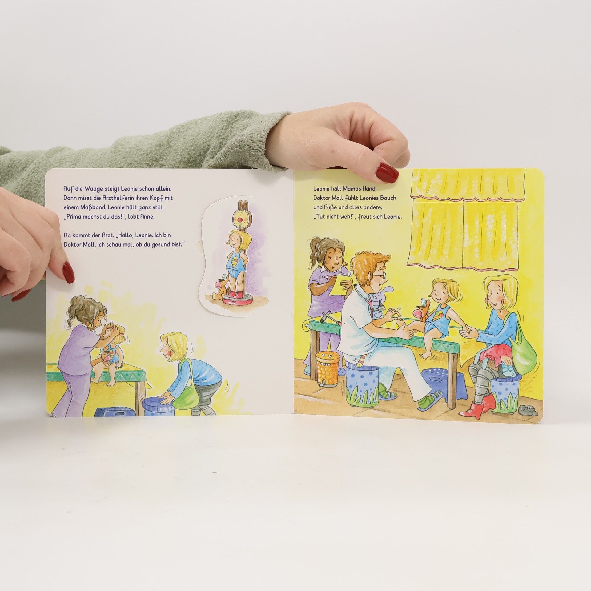 Sandra Grimm Leonie: Leonie beim Kinderarzt