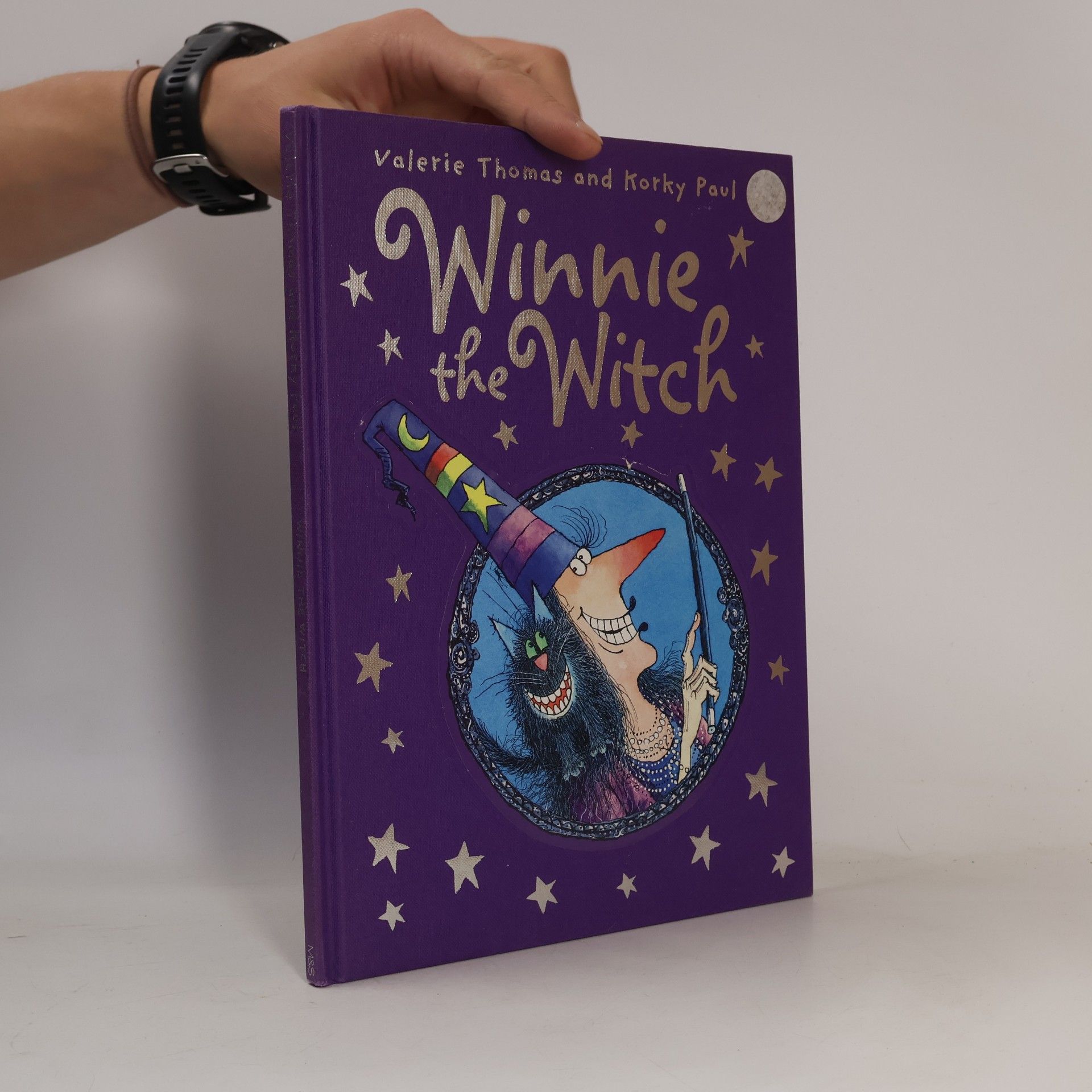 Valérie Thomas Winnie The Witch