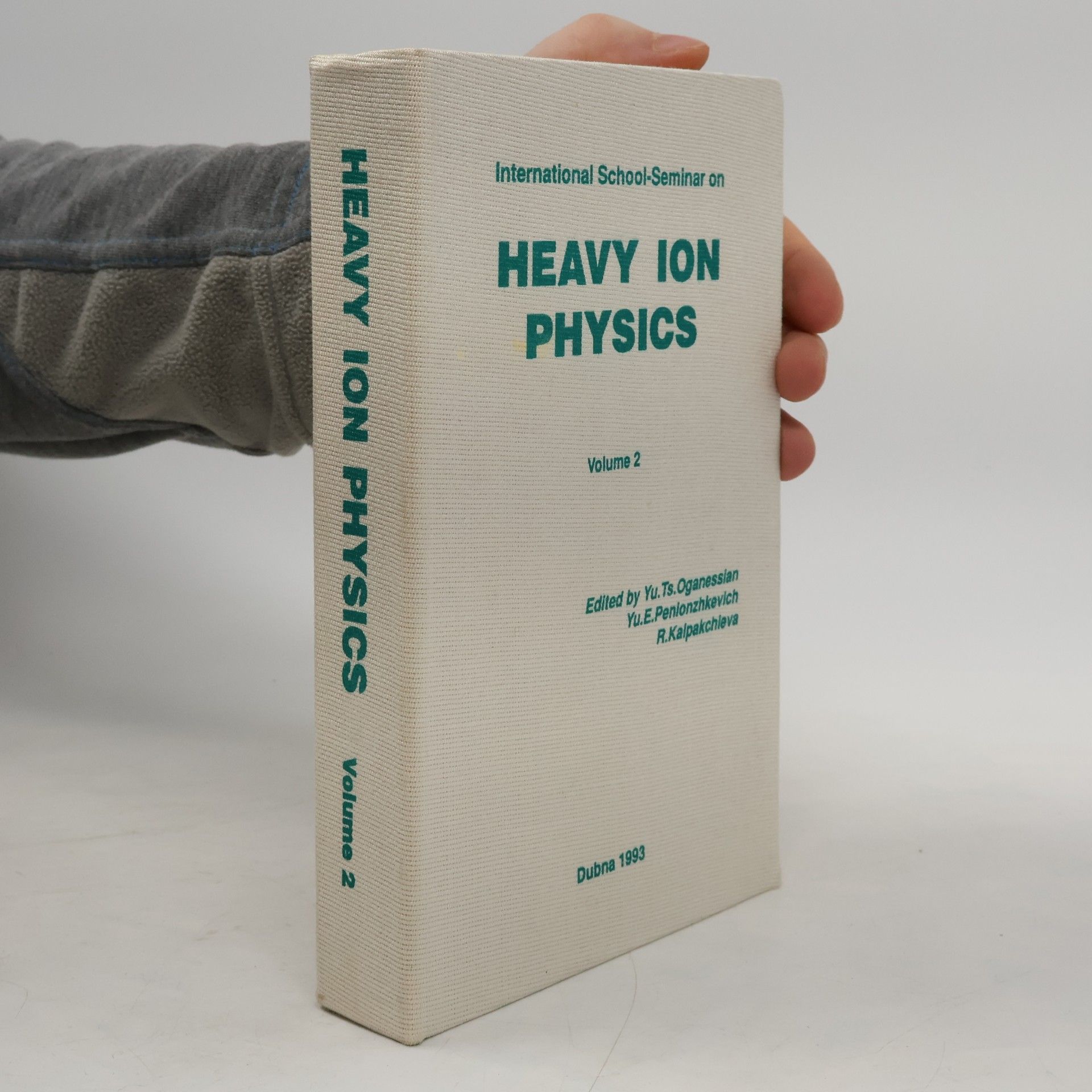 Yu.A.Tumanov HEAVY ION PHYSICS