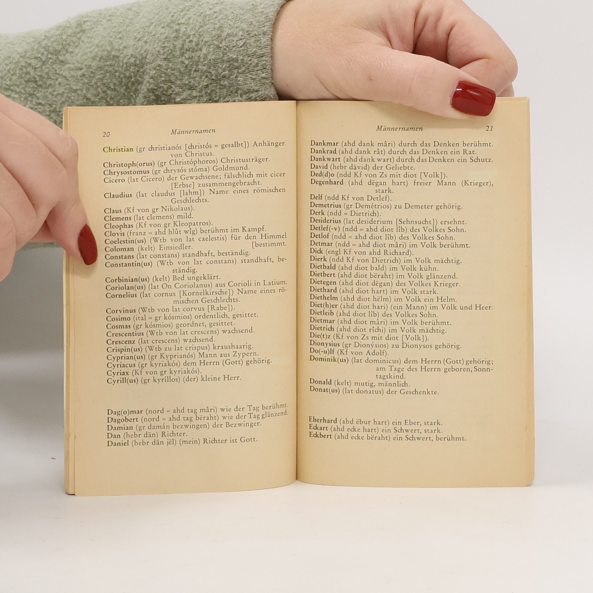 kolektiv Reclams Namenbuch