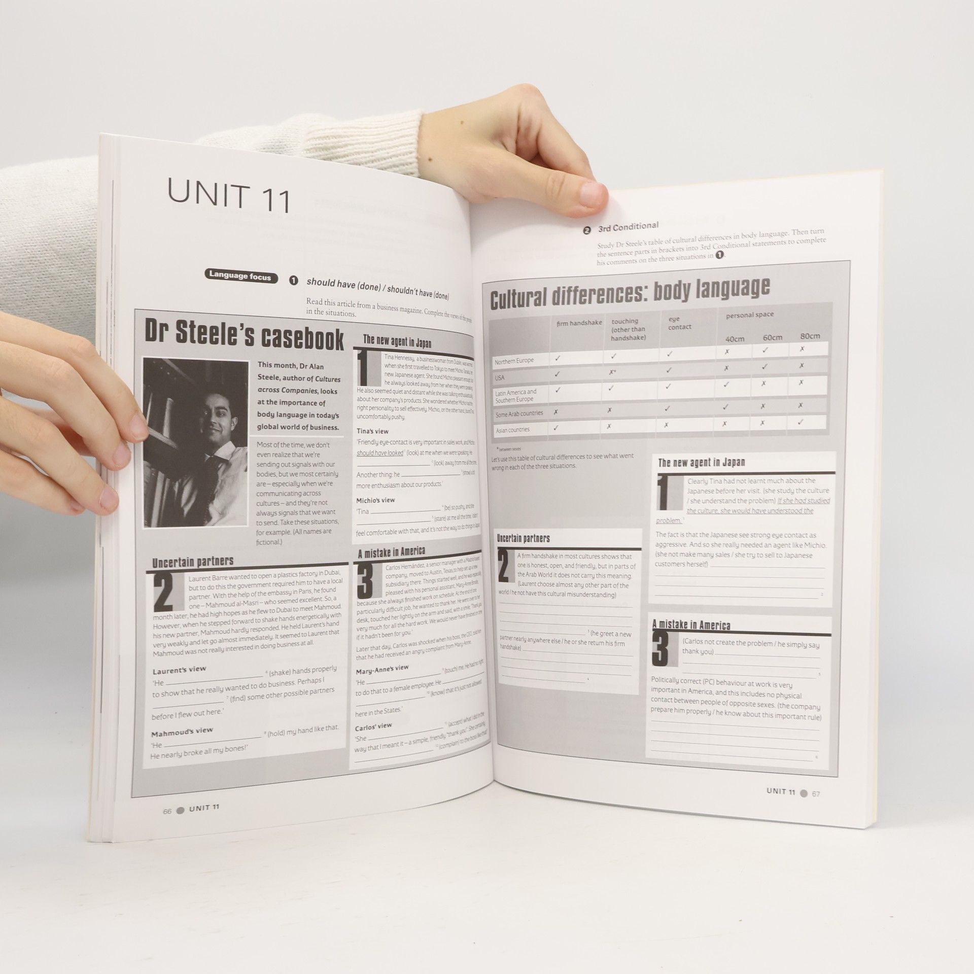 Mike Macfarlane International Express : intermediate : workbook