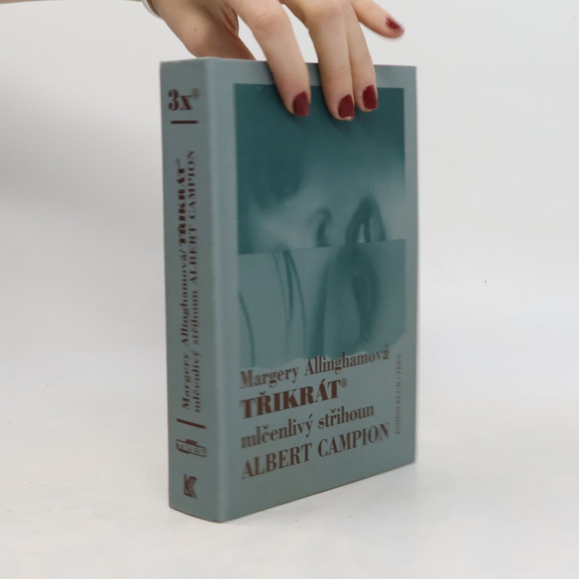 Třikrát mlčenlivý střihoun Albert Campion