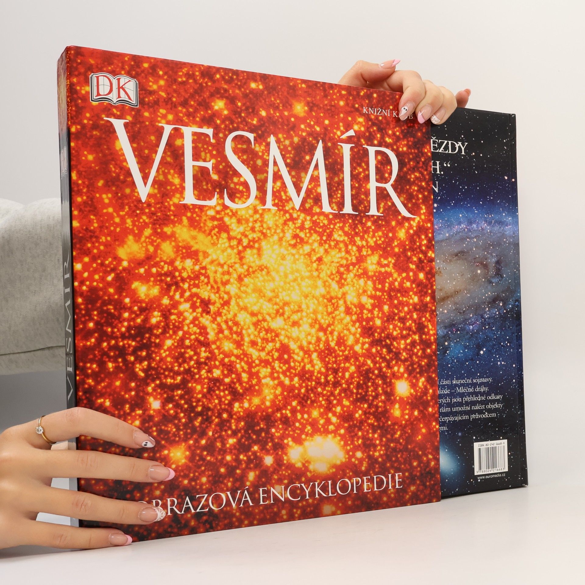 Vesmír