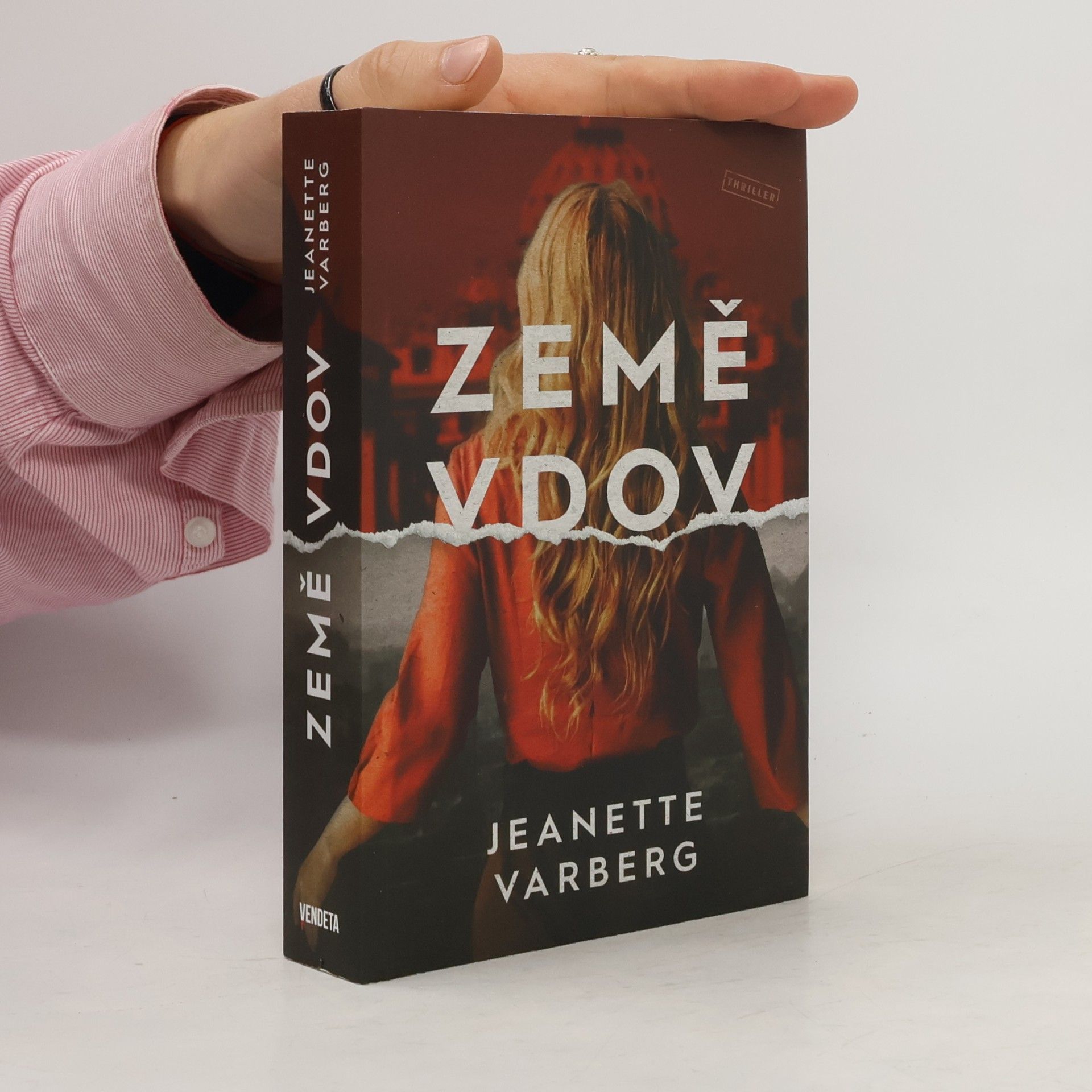 Jeanette Varberg Země vdov