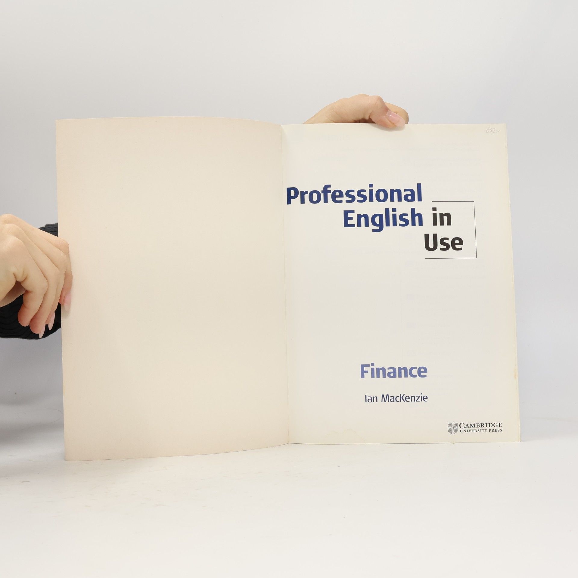 Ian MacKenzie Professional English in use : finance