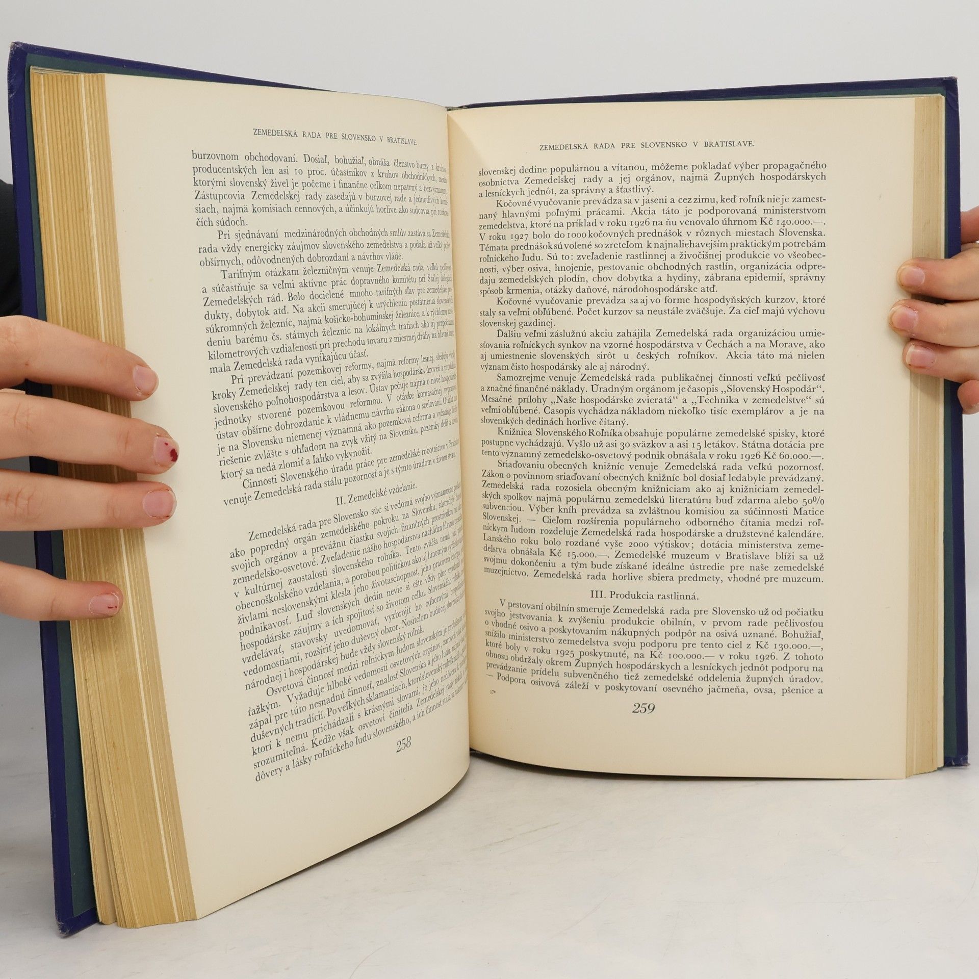 Dezider Stelinger Zlatá kniha mesta Bratislavy. Das goldene Buch der Stadt Bratislava. Bratislava város aranykönyve