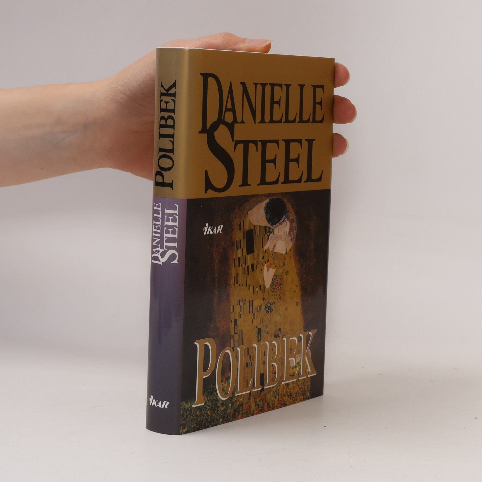 Danielle Steel Polibek