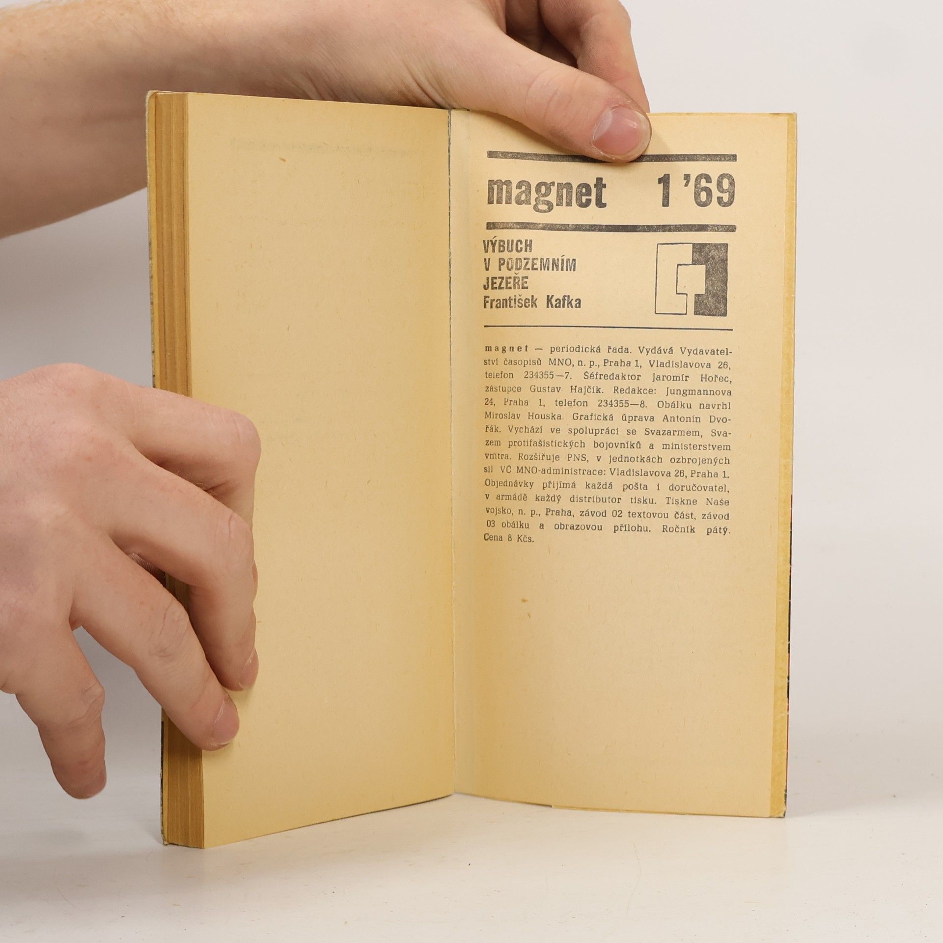 František Kafka Výbuch v podzemním jezeře