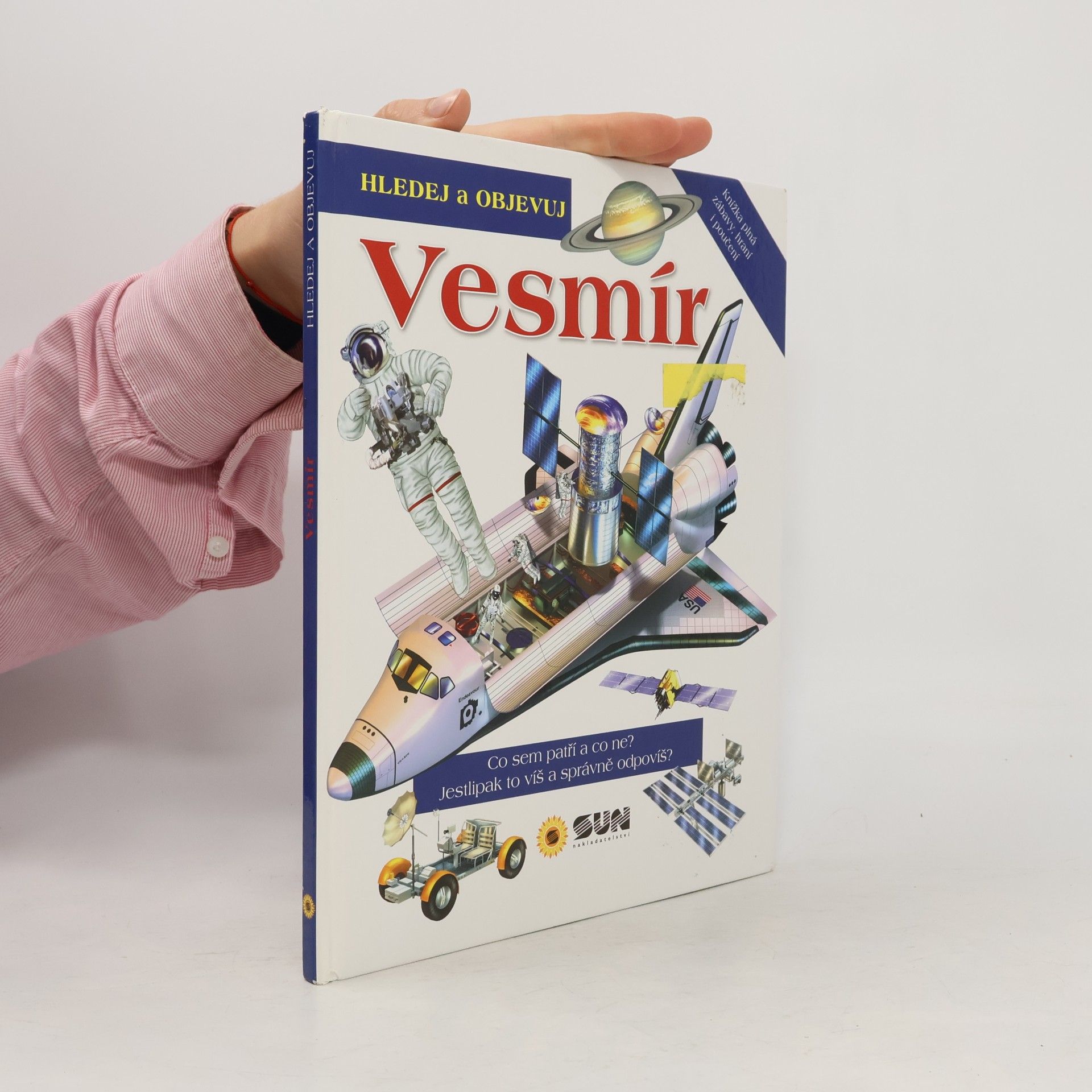 Vesmír