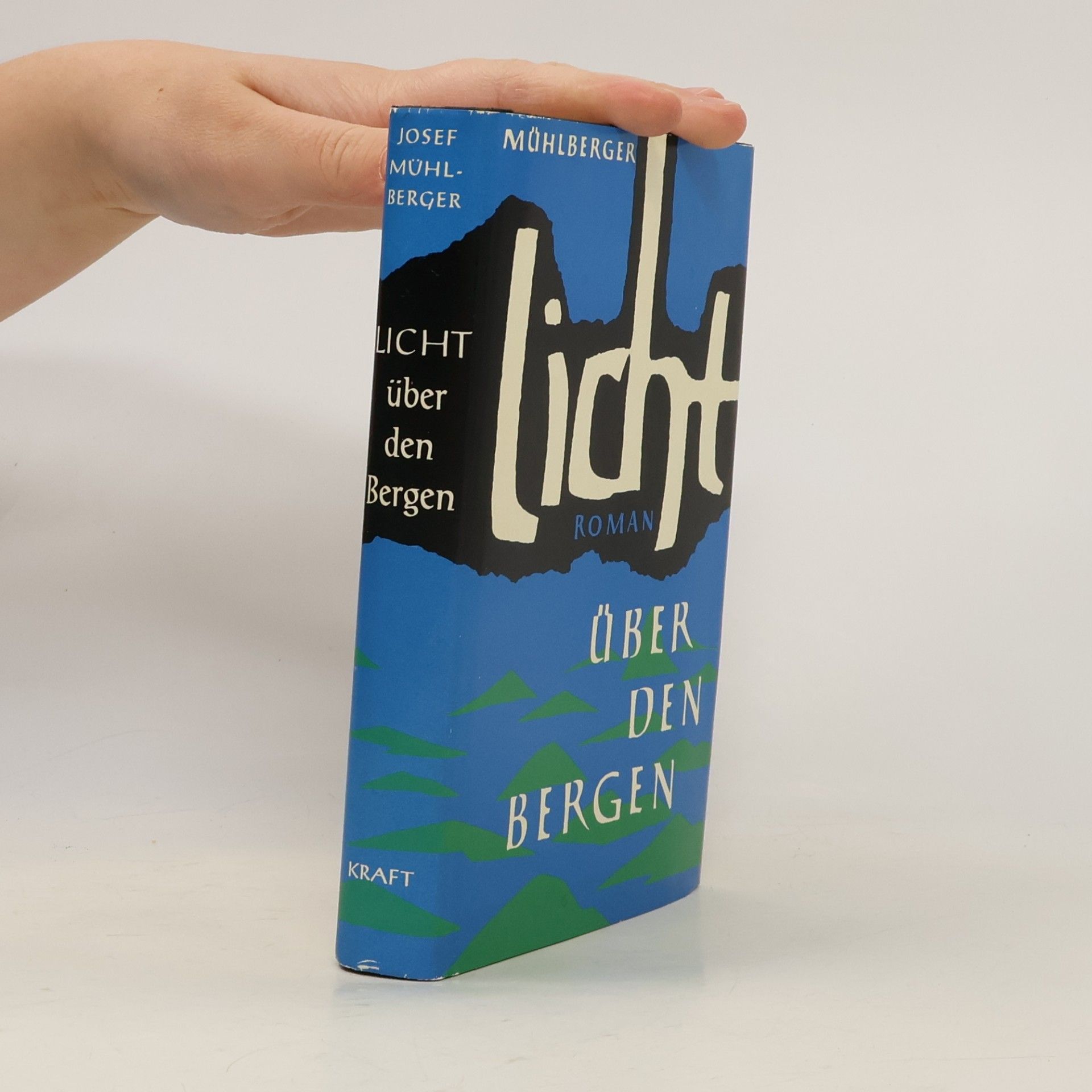 Licht über den Bergen