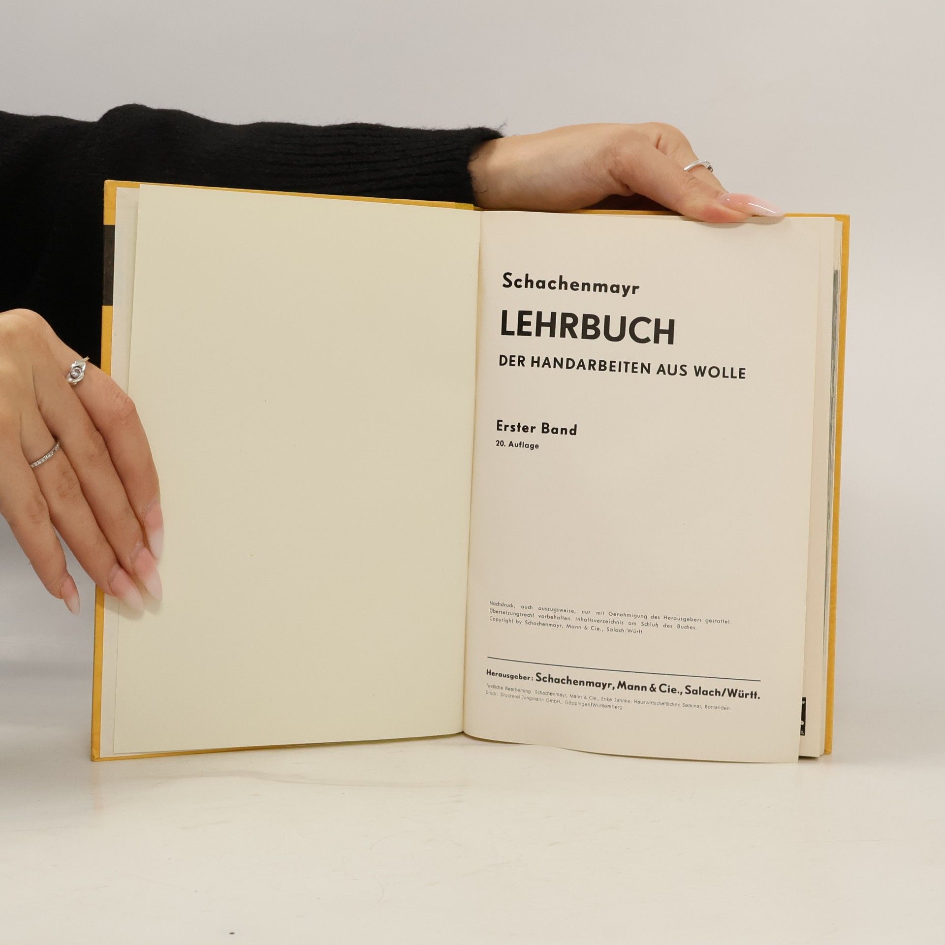 Wilhelm Jungmann Schachenmayr Lehrbuch der Handarbeiten aus Wolle. Band 1
