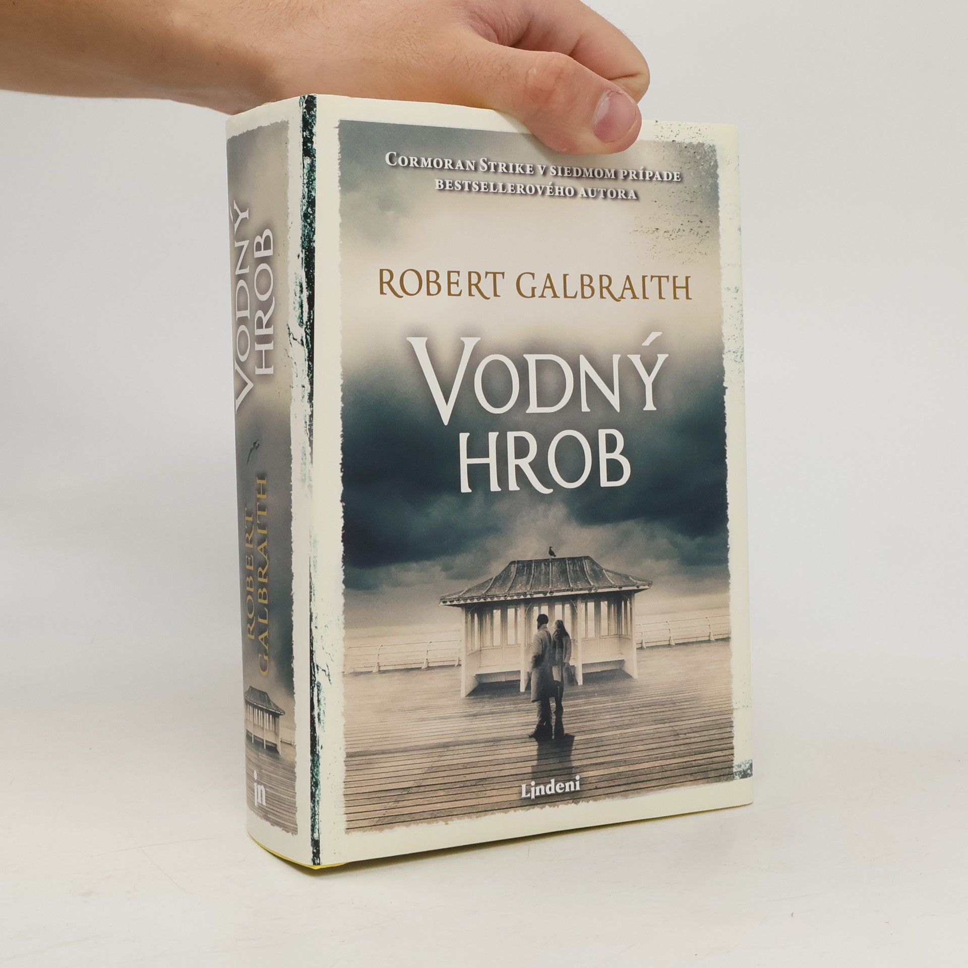 Joanne K. Rowlingová Vodný hrob