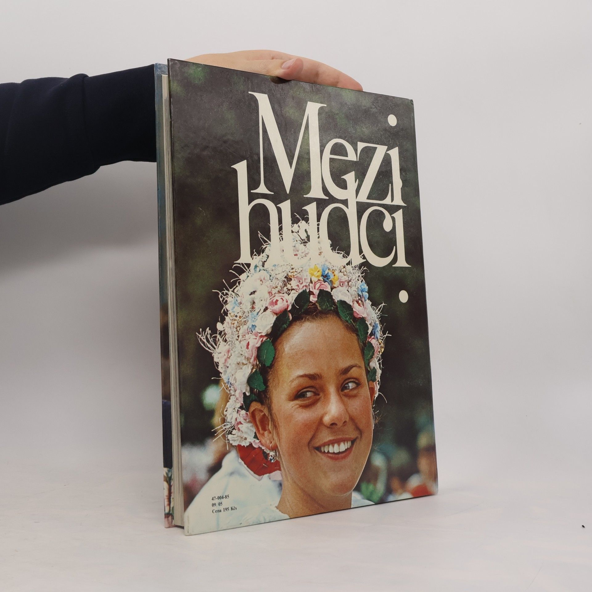 Václav Frolec Mezi hudci. Slavnosti lidových písní a tanců v Čechách a na Moravě