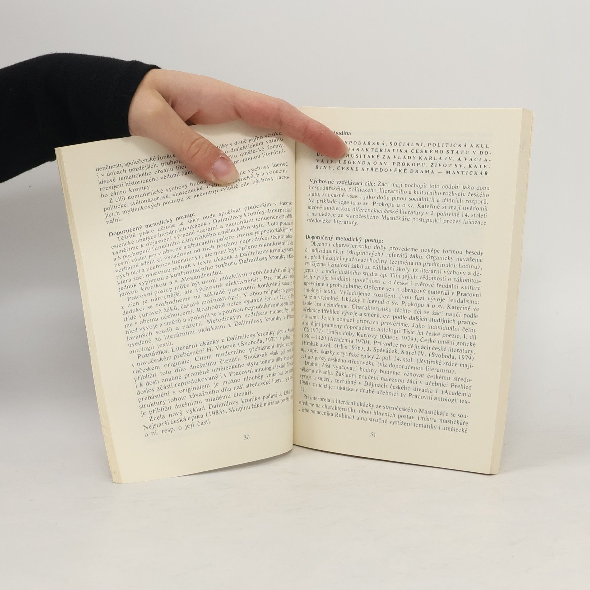 B. F. Hoffmann Metodická příručka k učebnicím literatury