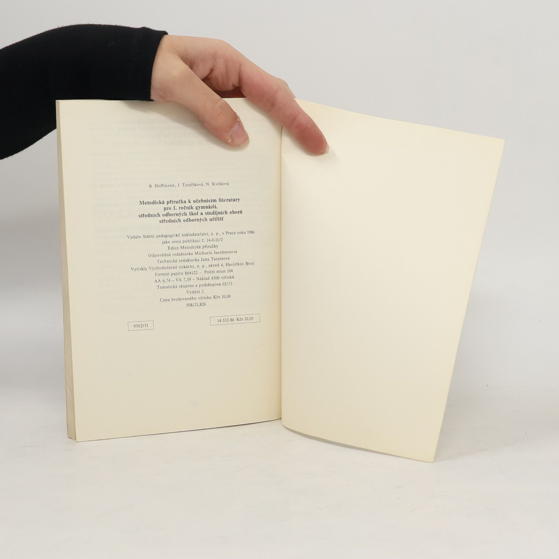B. F. Hoffmann Metodická příručka k učebnicím literatury