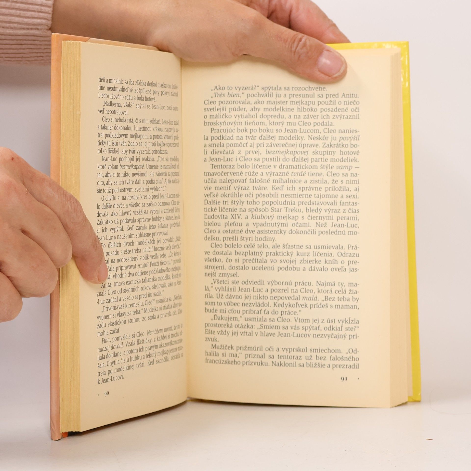 Anne Scott Tajná agentka Cleo