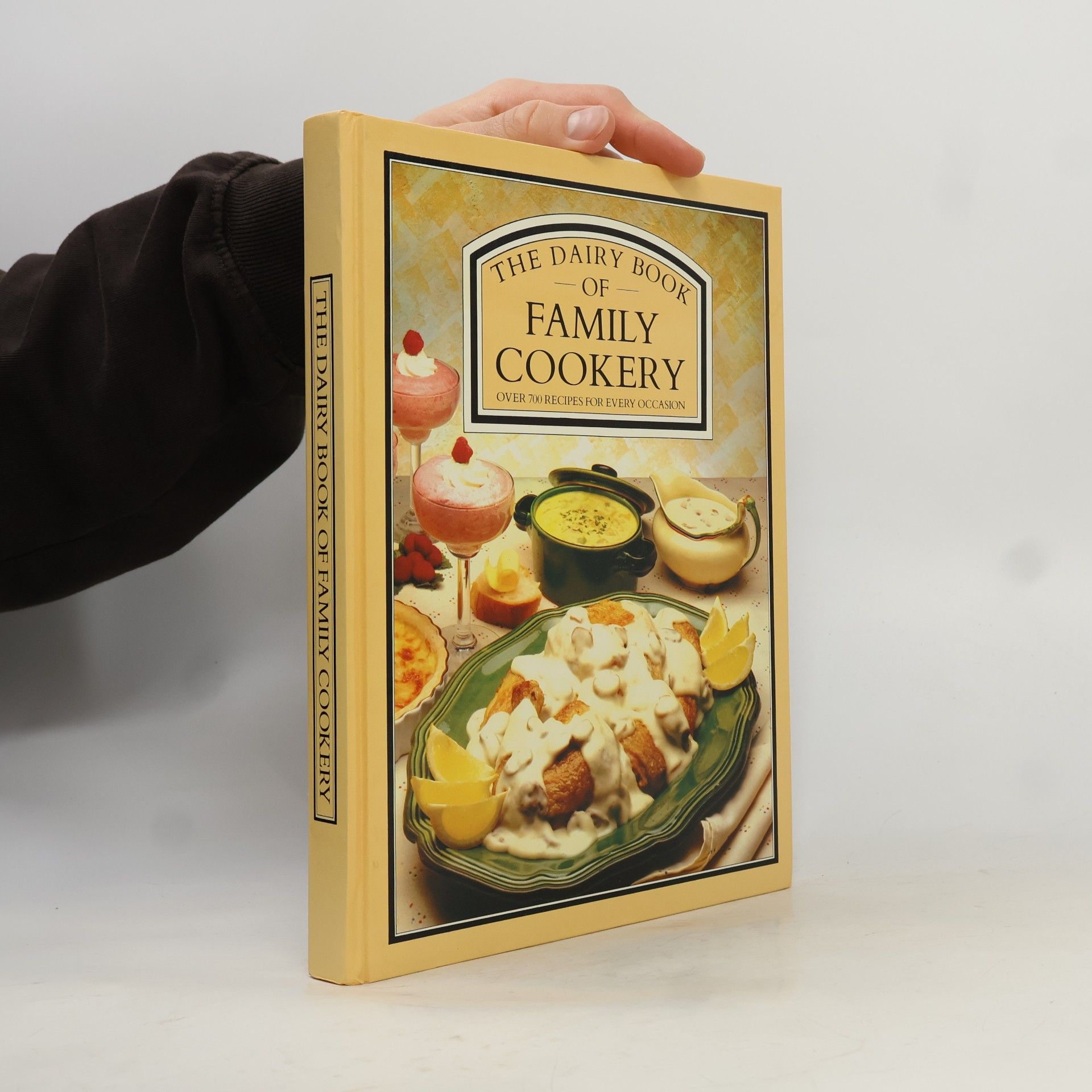Autores varios The Dairy Book of Family Cookery