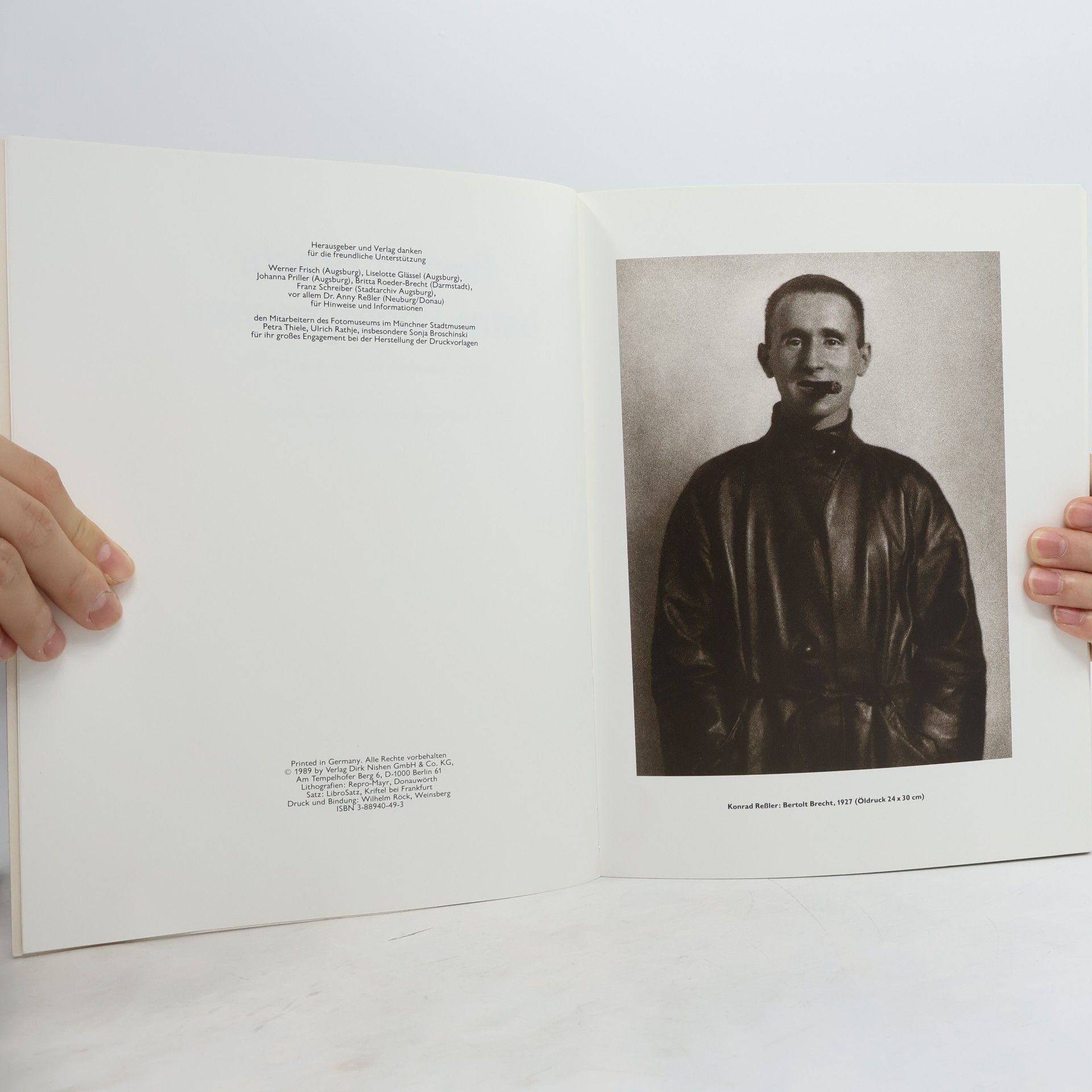 Collectif d'auteurs Bertolt Brecht beim Photographen