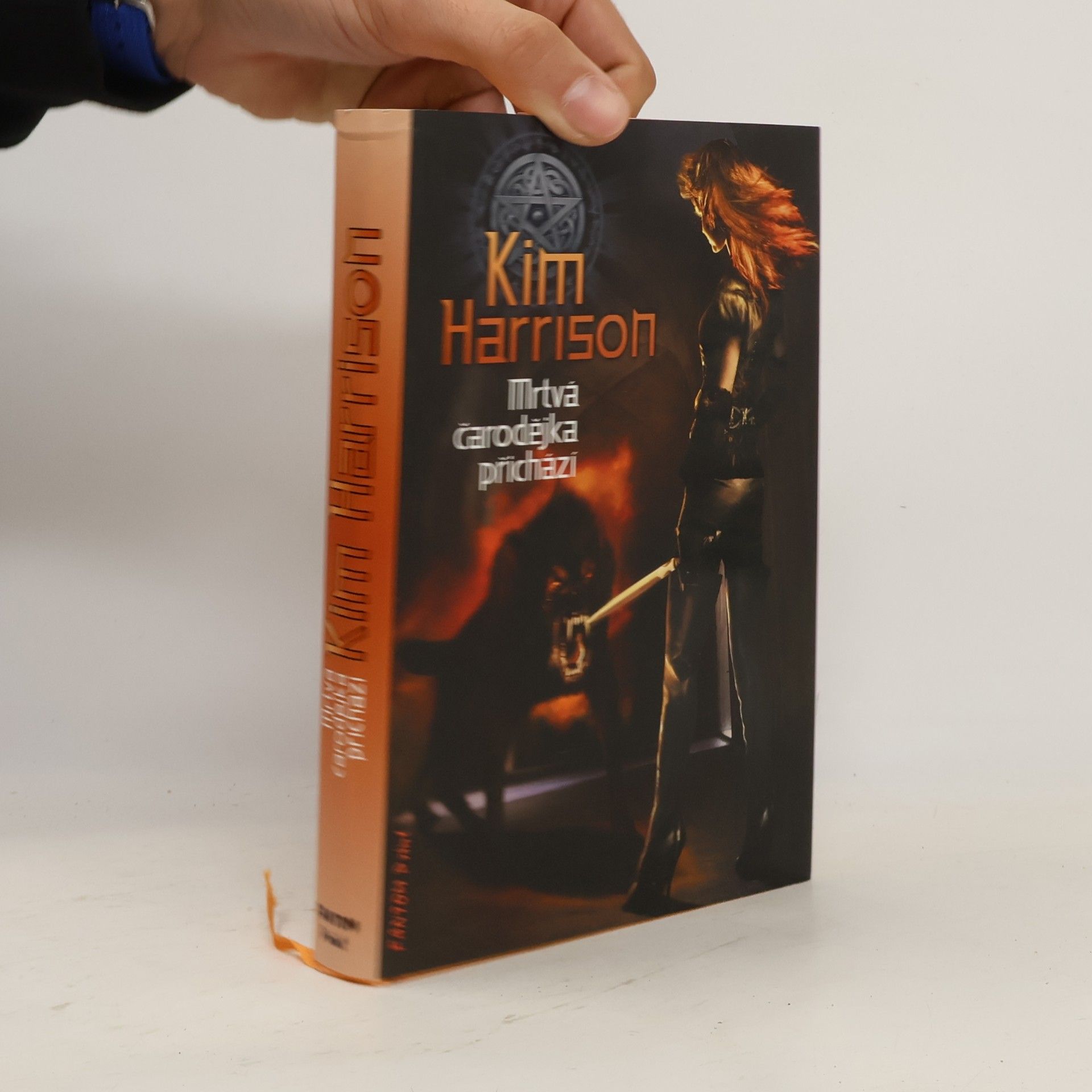 Kim Harrison Mrtvá čarodějka přichází. 1