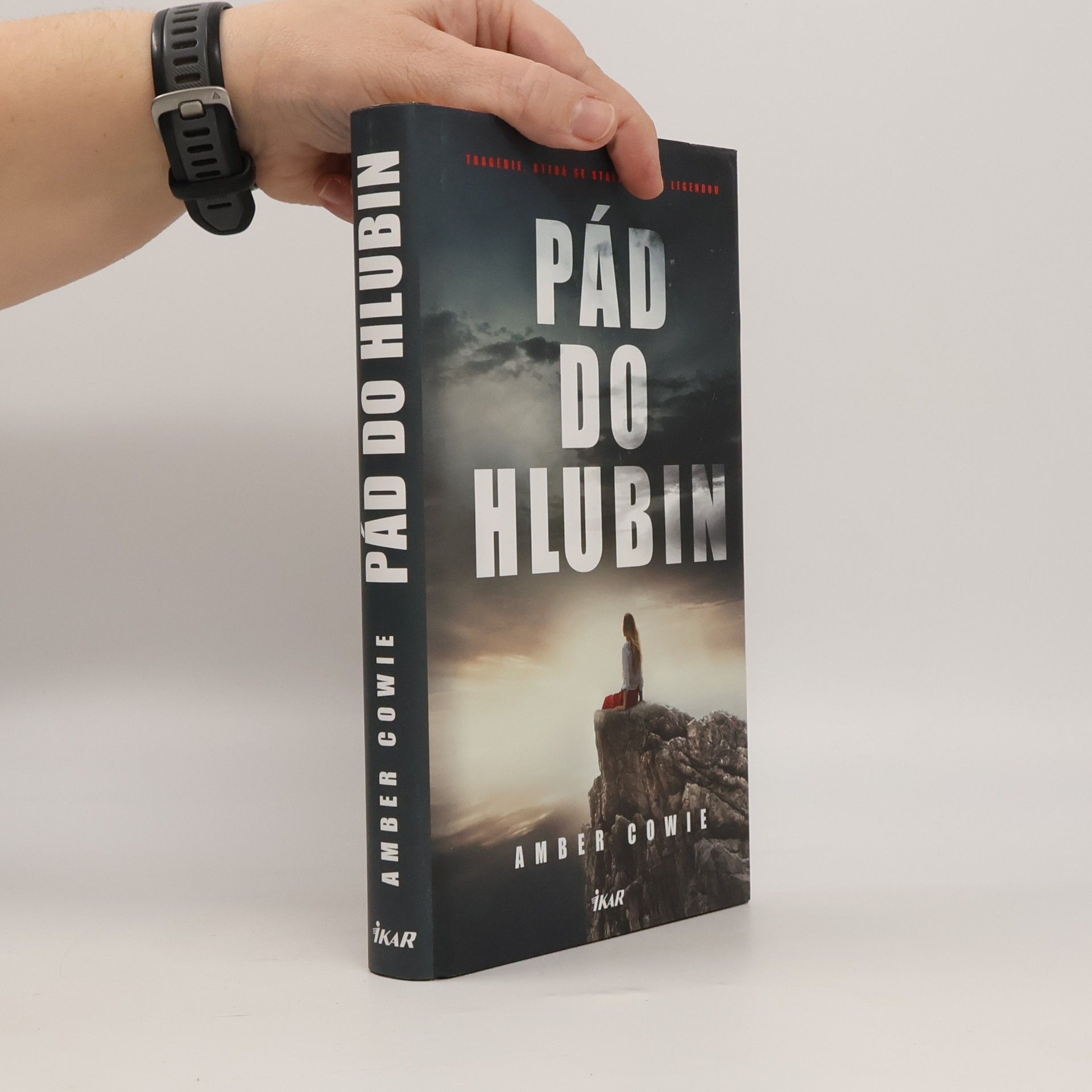 Pád do hlubin