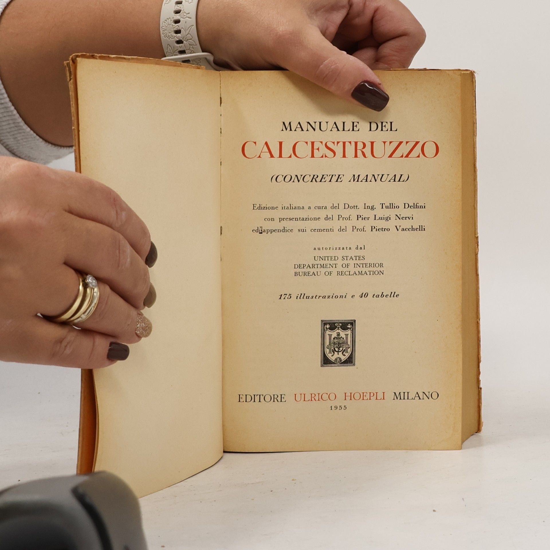 Various authors CONCRETE MANUAL: Manuale del Calcestruzzo