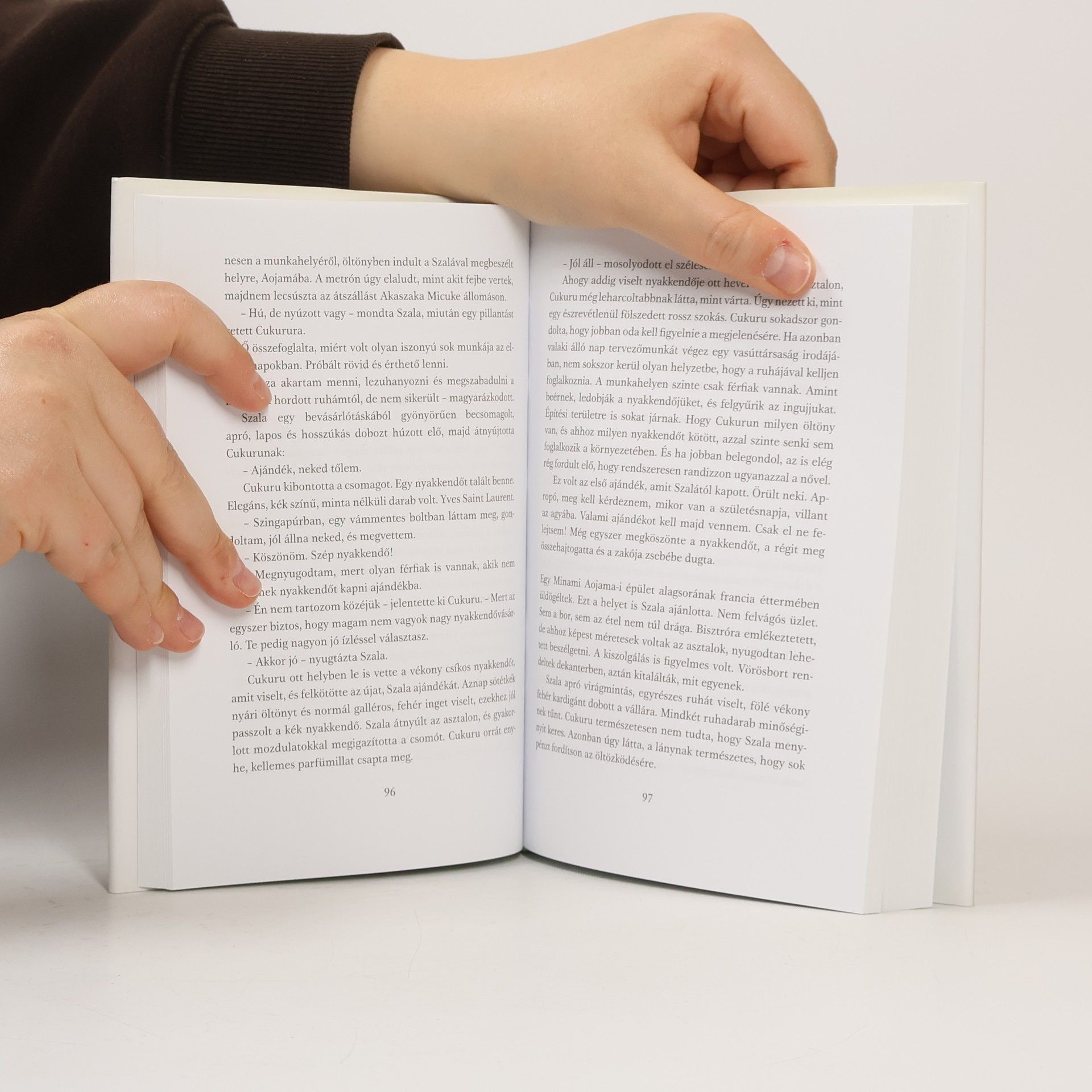 Haruki Murakami A színtelen Tazaki Cukuru és zarándokévei