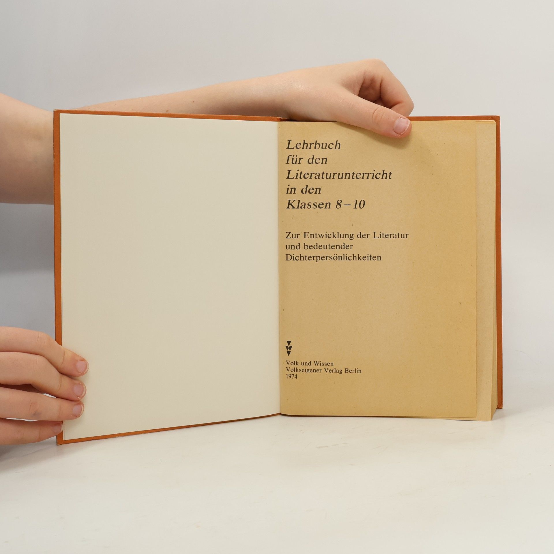 Autorenkollektiv Lehrbuch für den Literaturunterricht in den Klassen 8-10