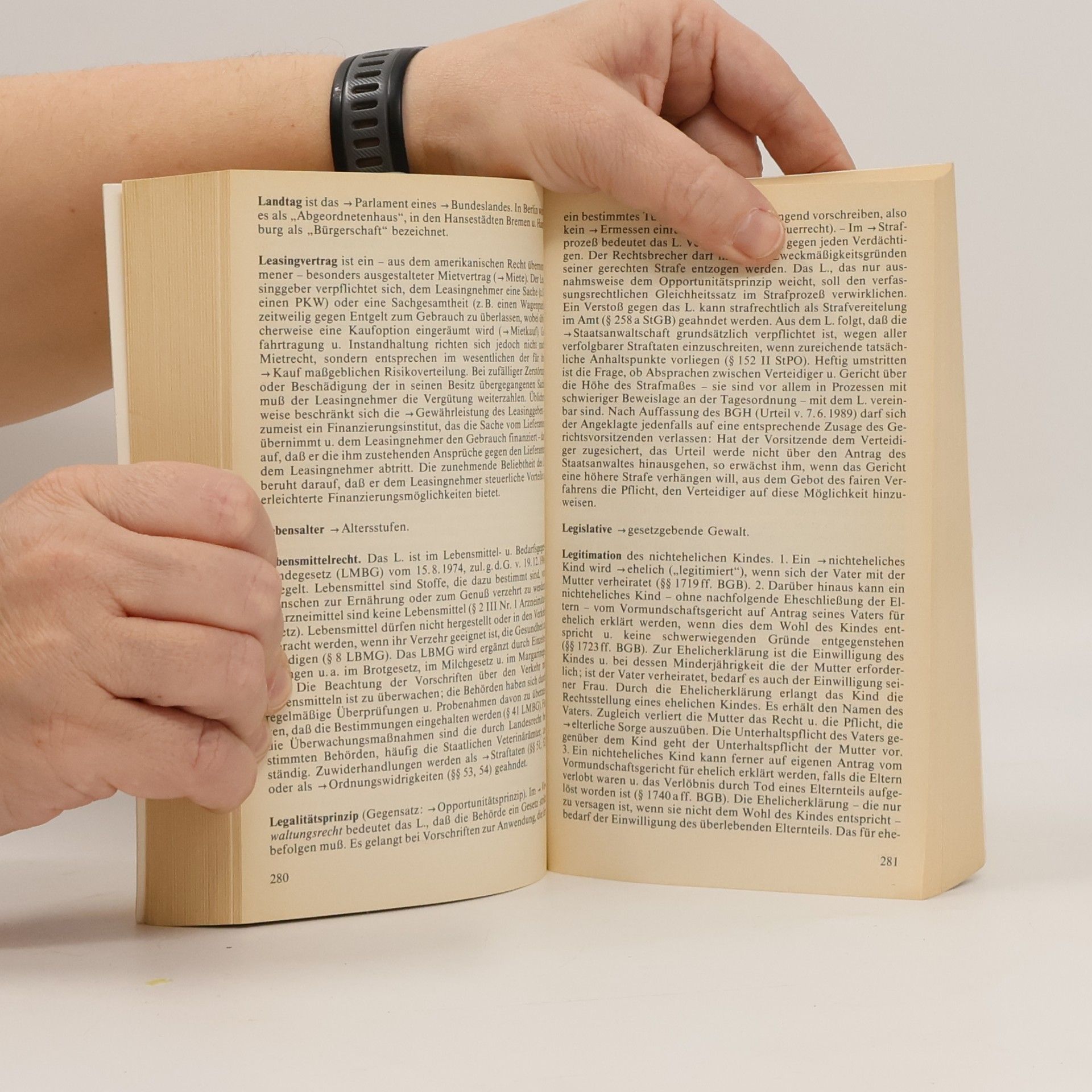 Hermann Avenarius Herder Taschenbuch: Recht von A - Z