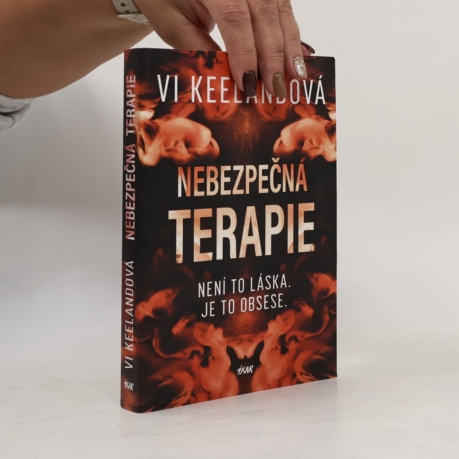 Vi Keeland Nebezpečná terapie