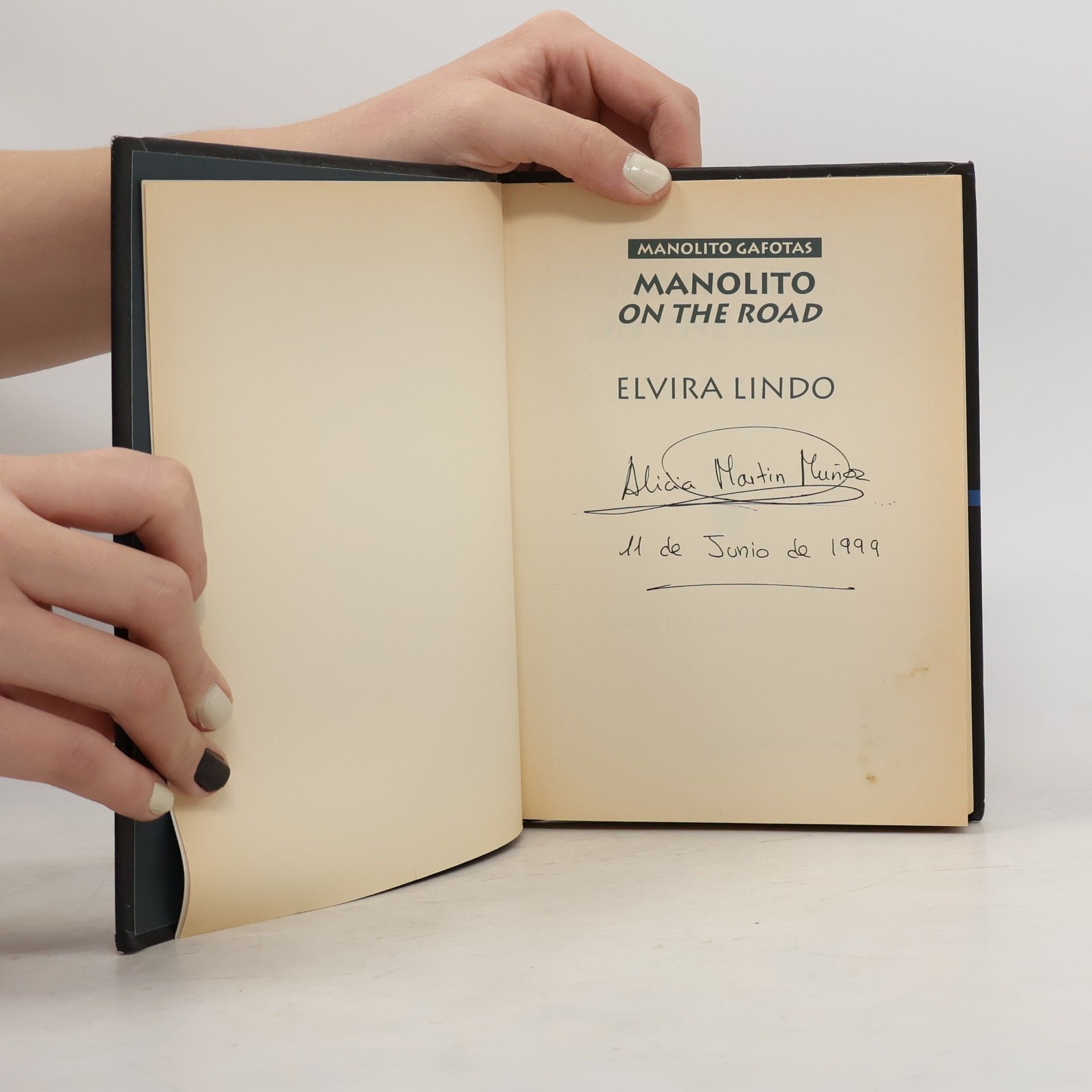 Elvira Lindo Manolito on the road
