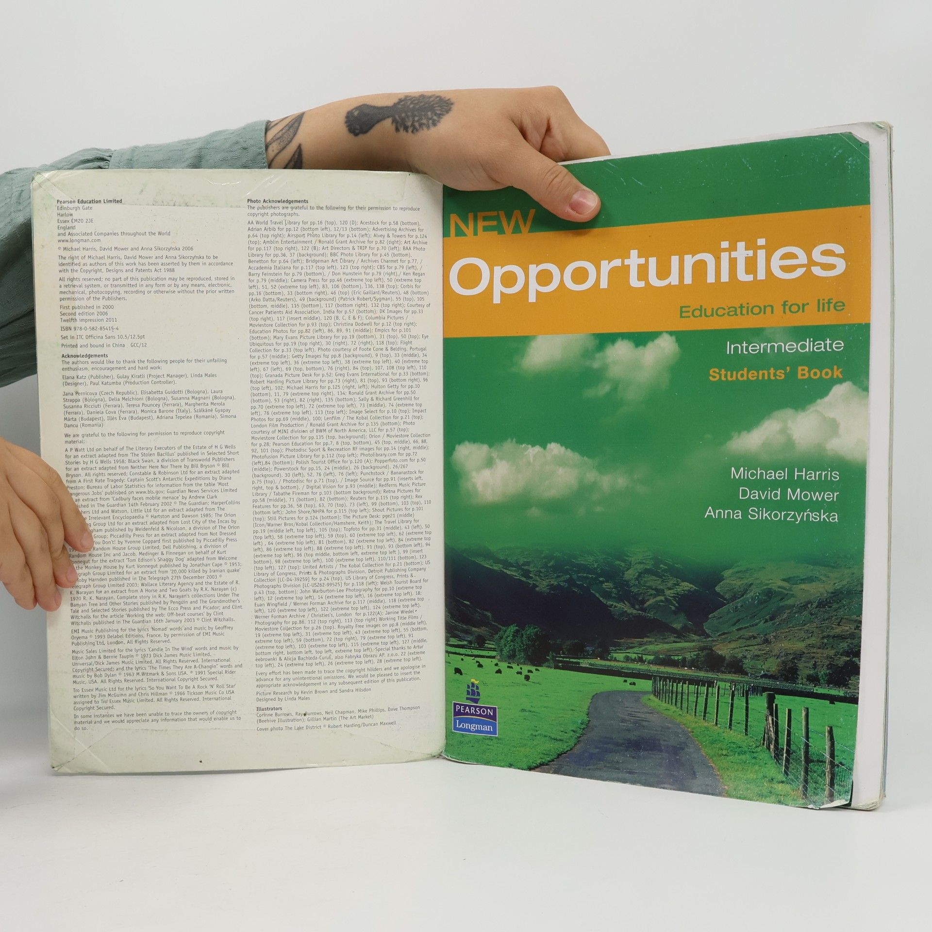Michael Harris New Opportunities. Intermediate. Student's Book