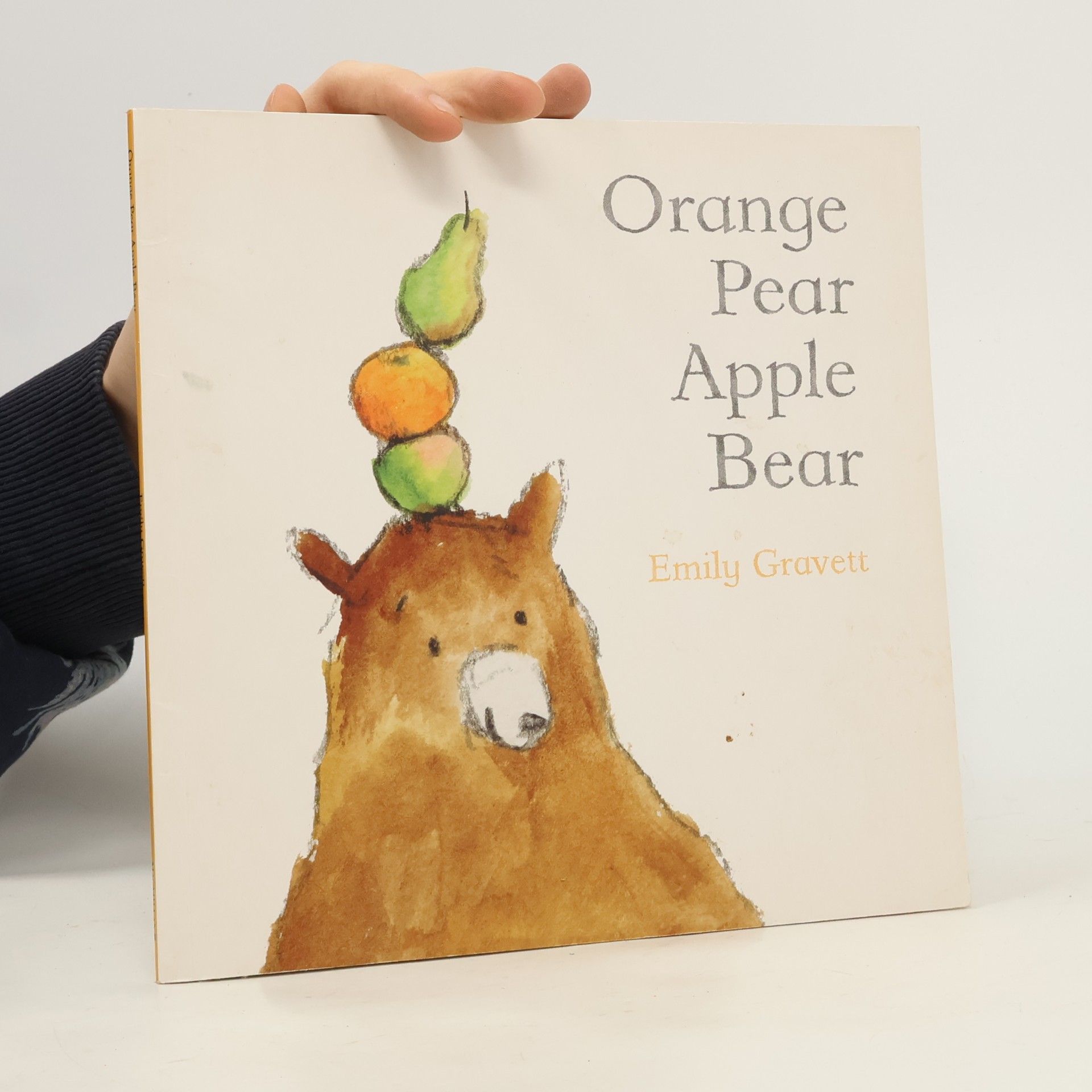 Emily Gravett Orange Pear : Apple Bear