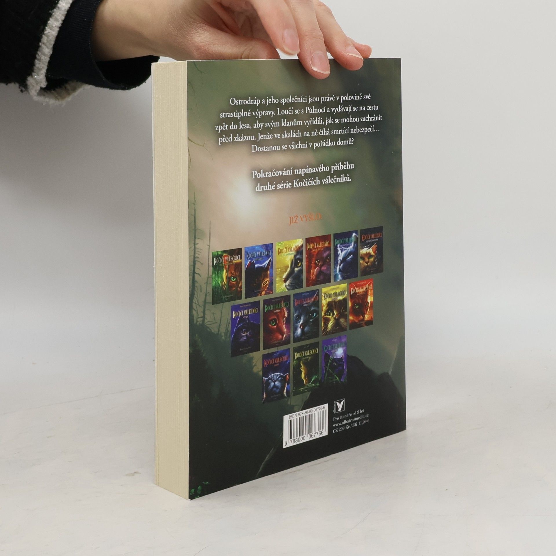 Erin Hunter Kočičí válečníci: Nové proroctví (2) - Východ měsíce