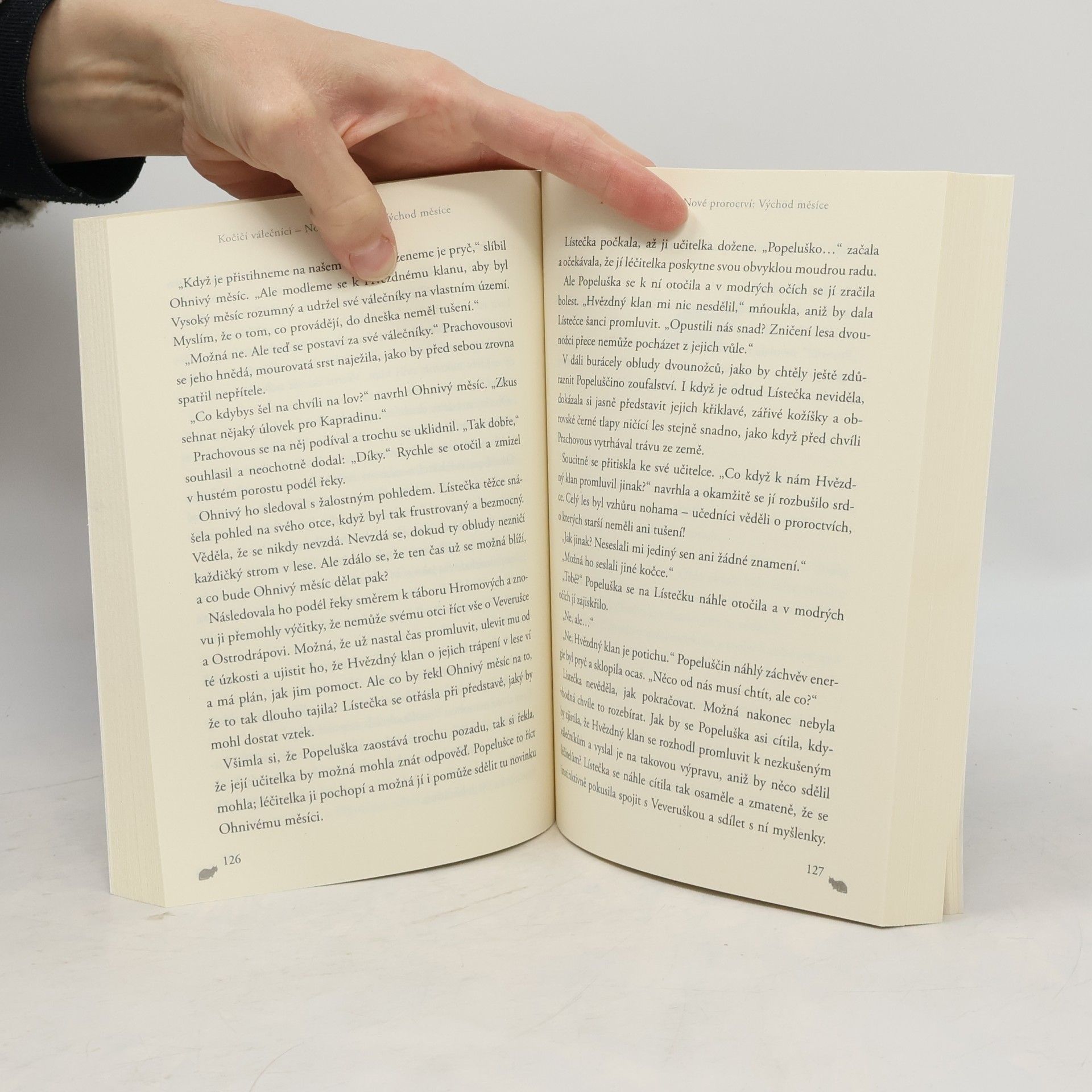 Erin Hunter Kočičí válečníci: Nové proroctví (2) - Východ měsíce