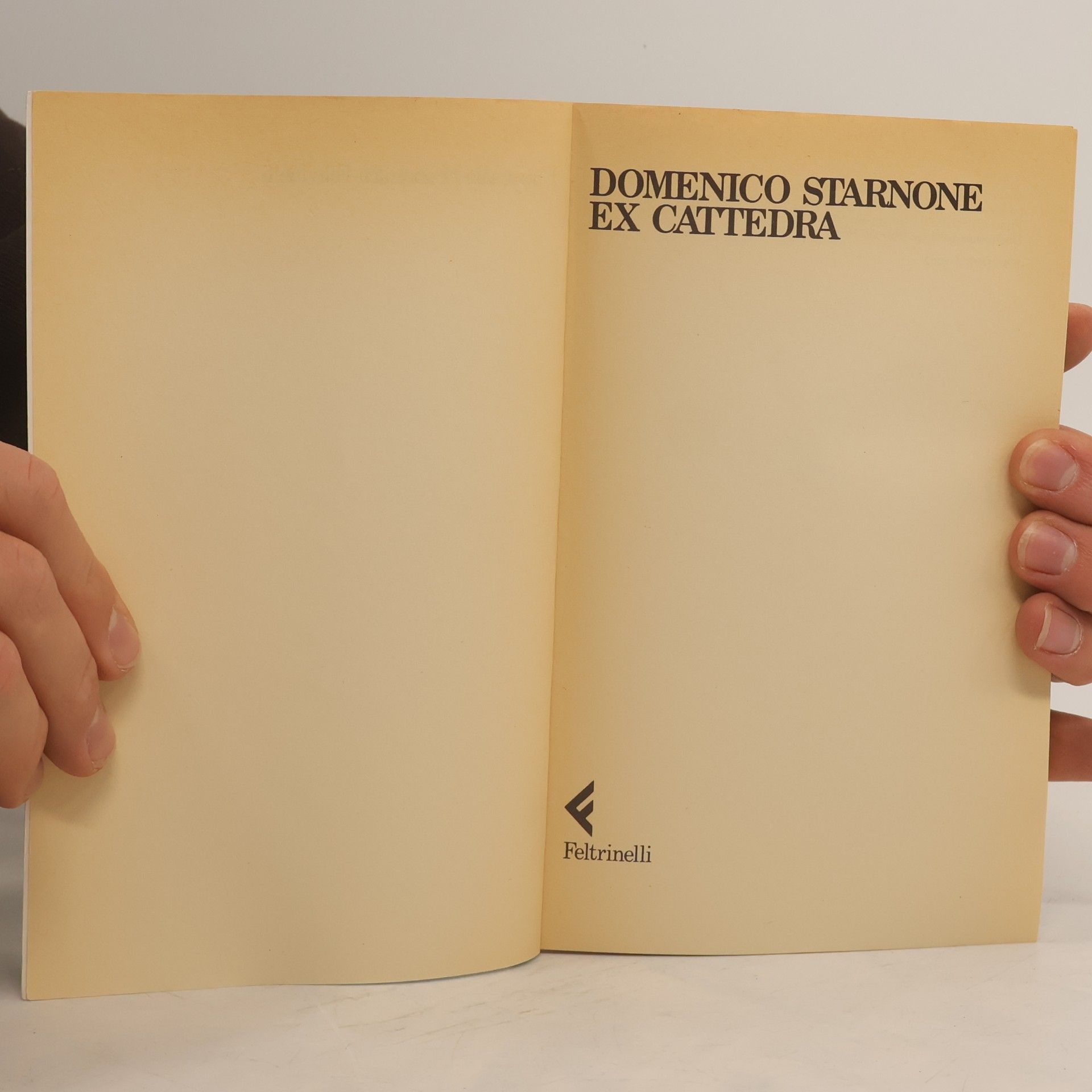 Domenico Starnone Universale Economica Feltrinelli - 102: Ex Cattedra