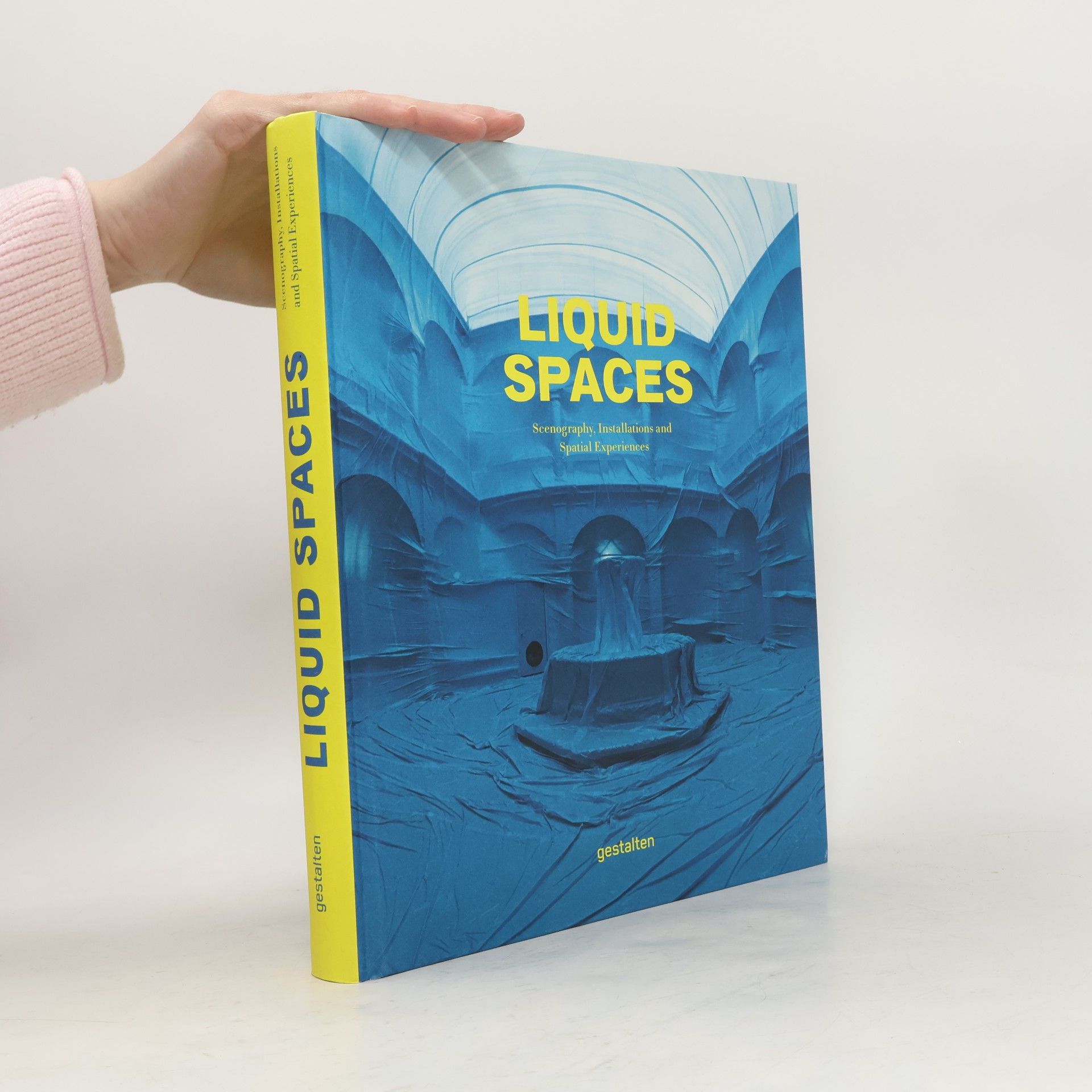 Liquid spaces