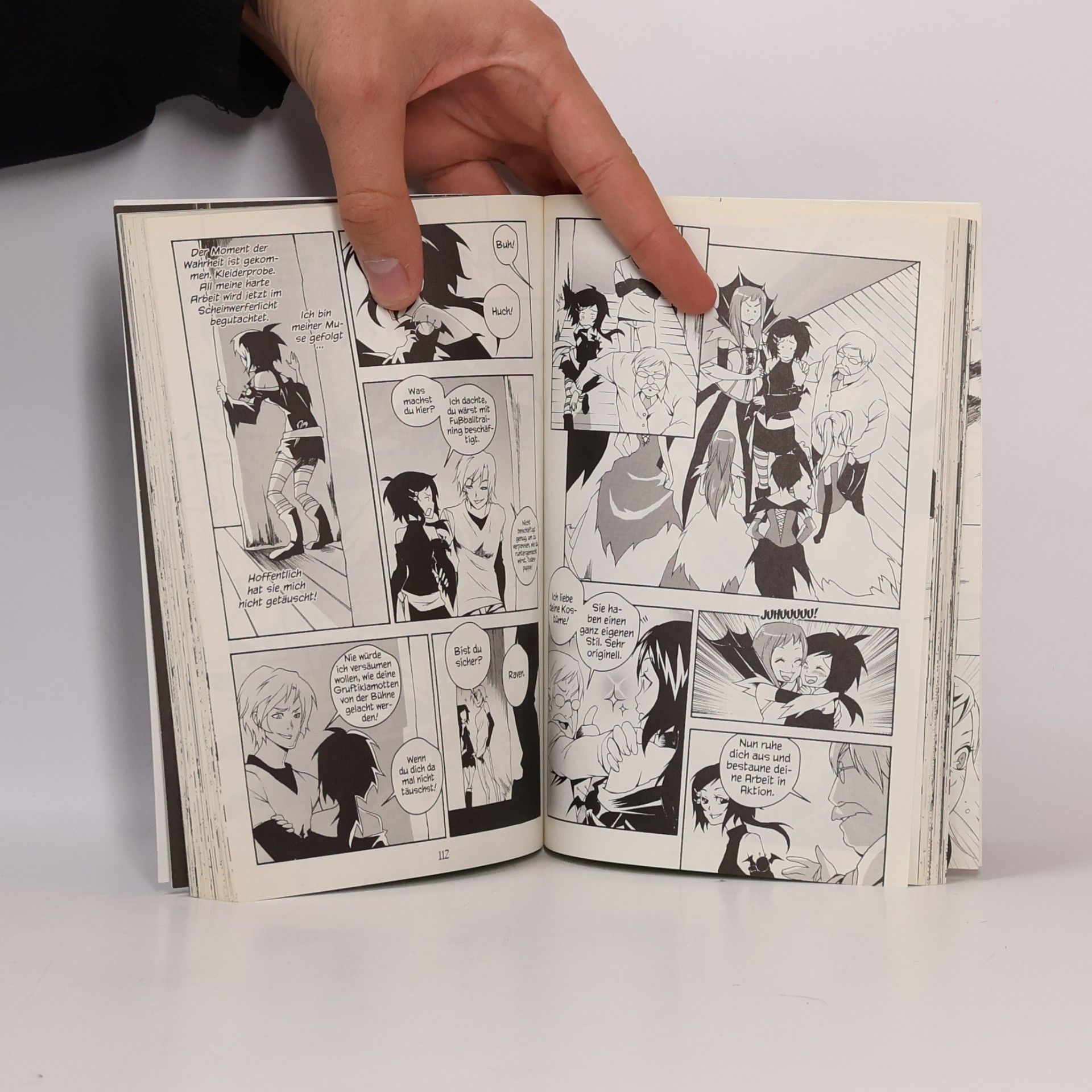 Ellen Schreiber Vampire Kisses. Graveyard Games