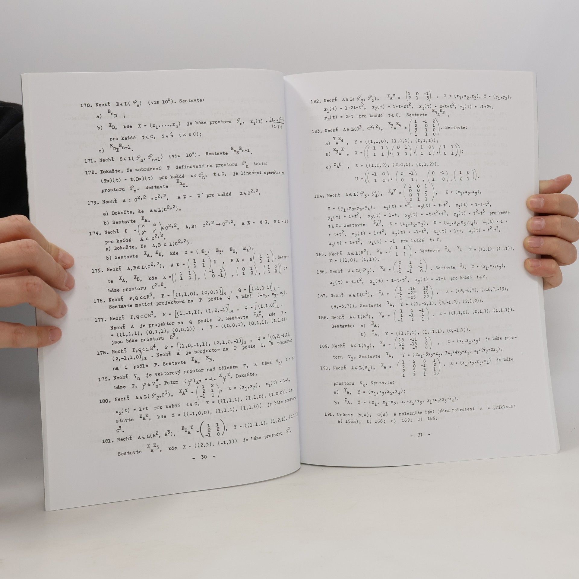 Jiří Pytlíček Cvičení z algebry a geometrie