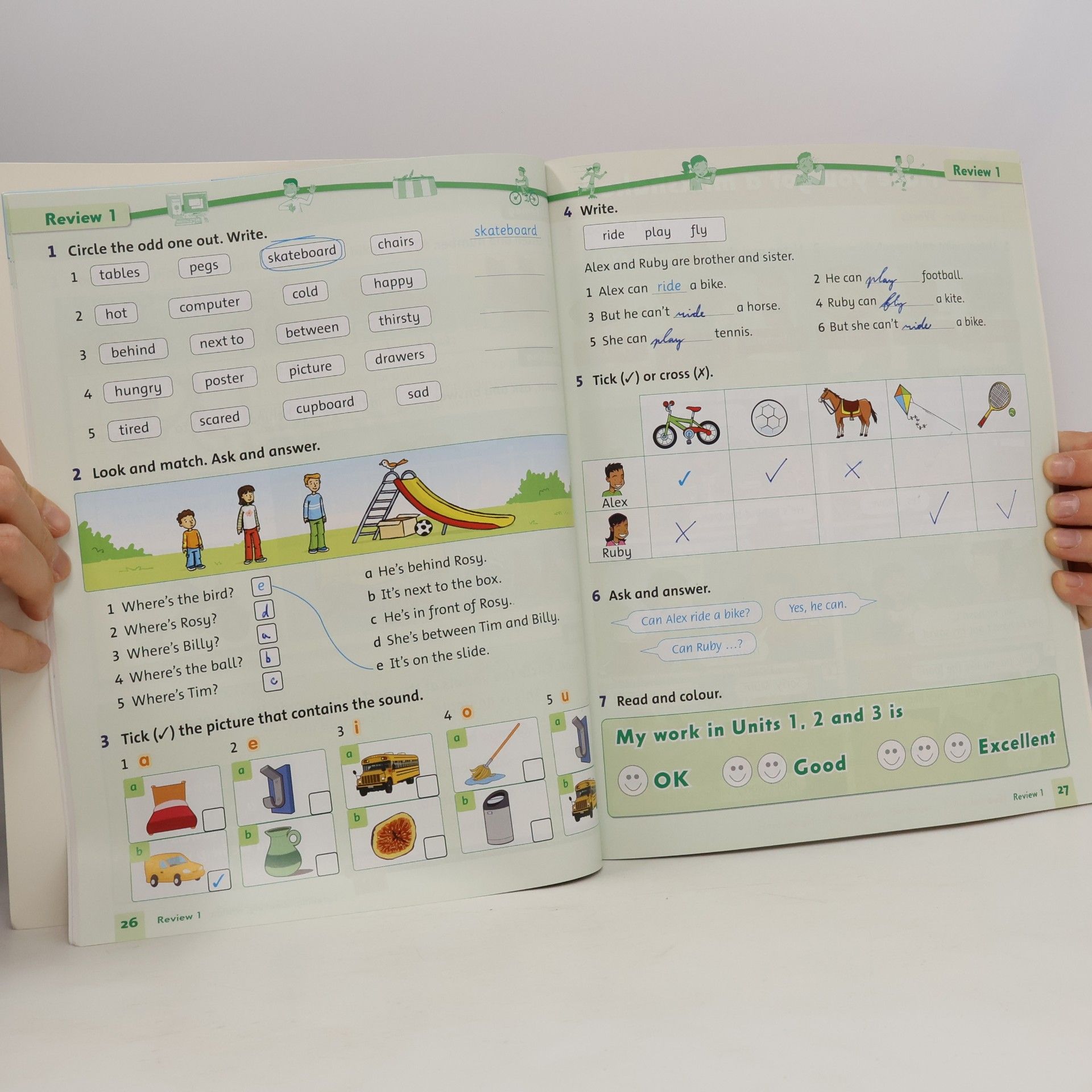 Naomi Simmons Family and Friends 2: Class Book and MultiROM Pack